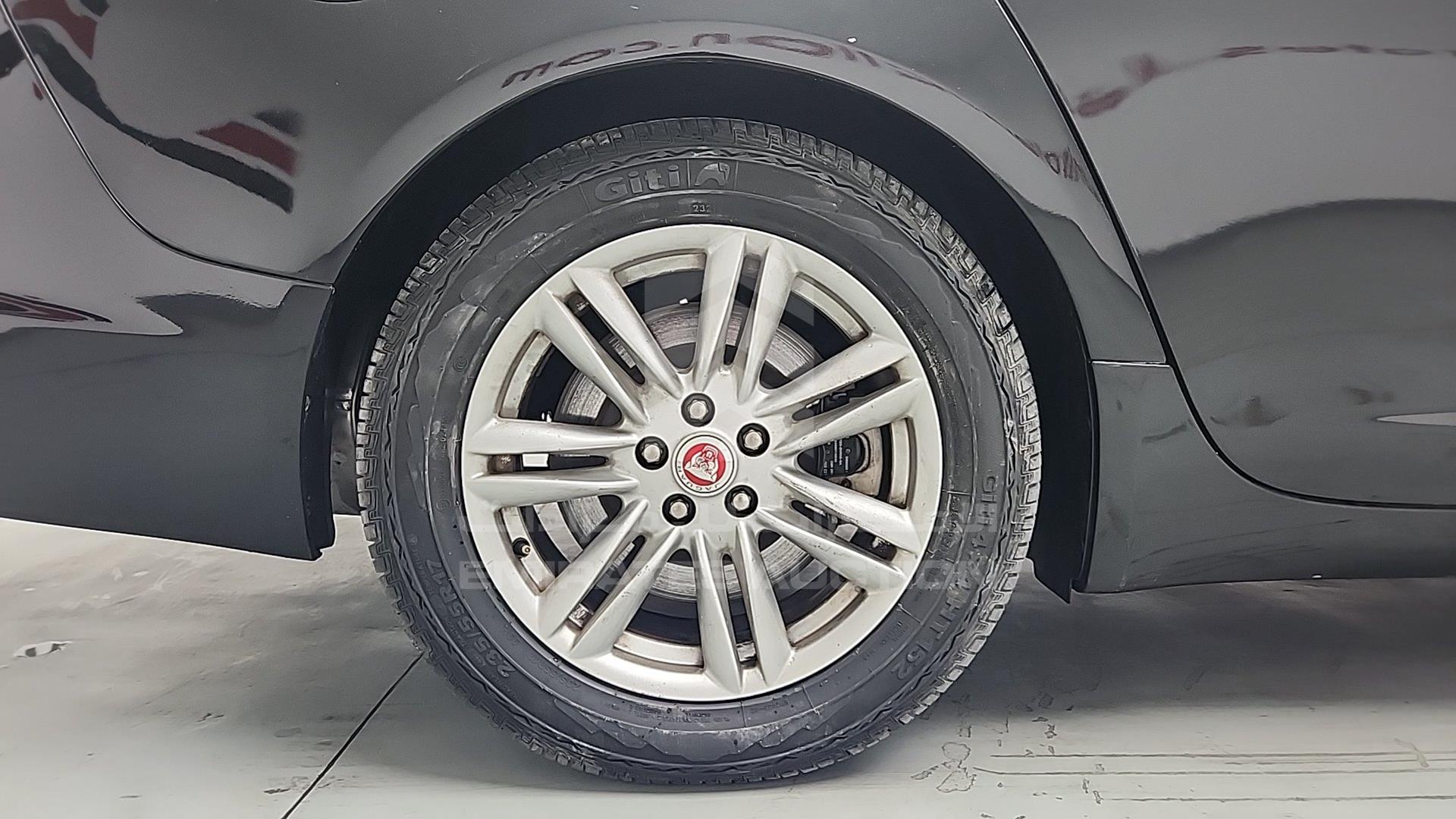 2014 JAGUAR XF VIN: SAJAA05N9EPU12651
