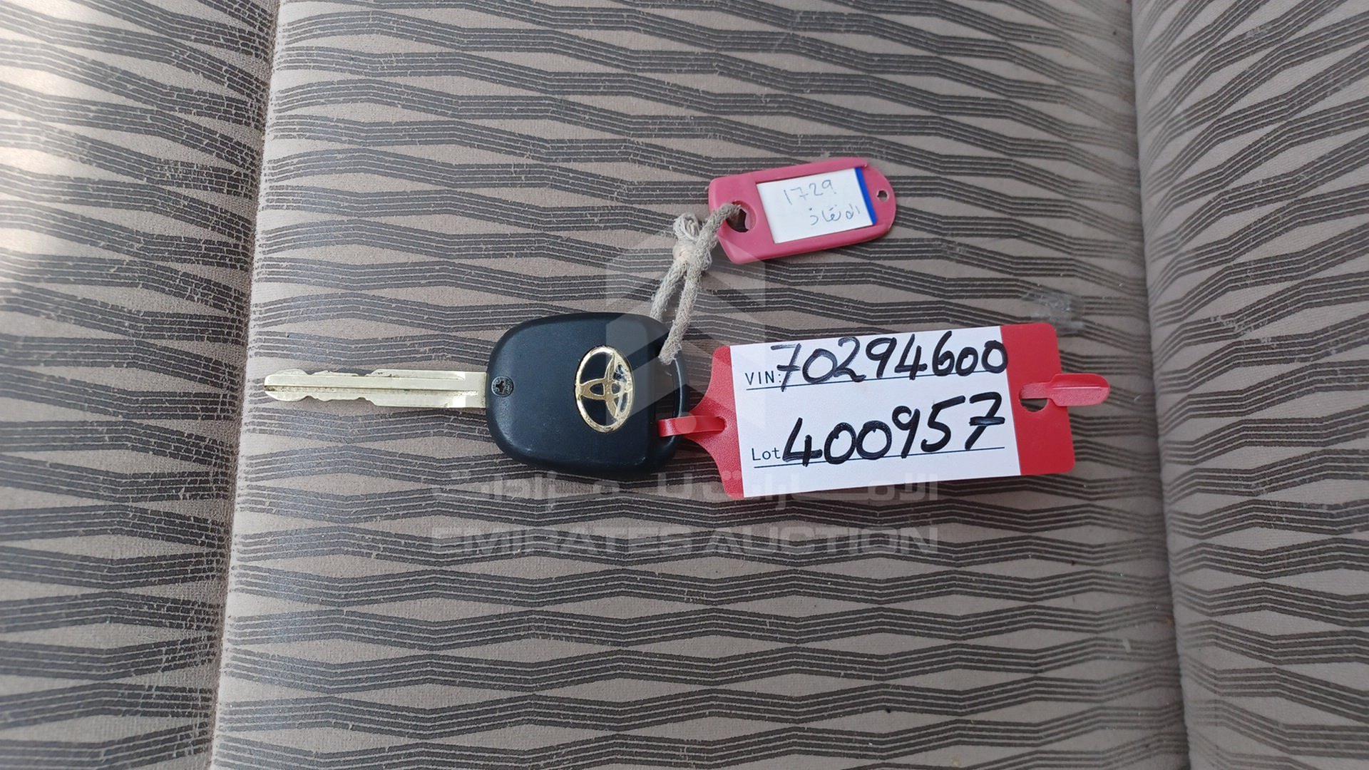 2007 TOYOTA COROLLA VIN: JTDBR22E470294600