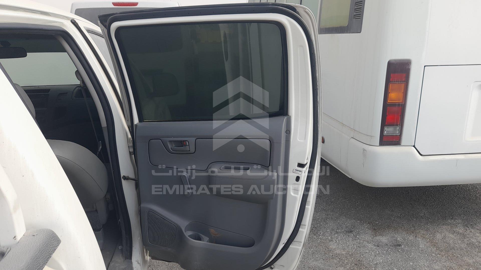 2007 TOYOTA HILUX VIN: MR0EX12G572301980