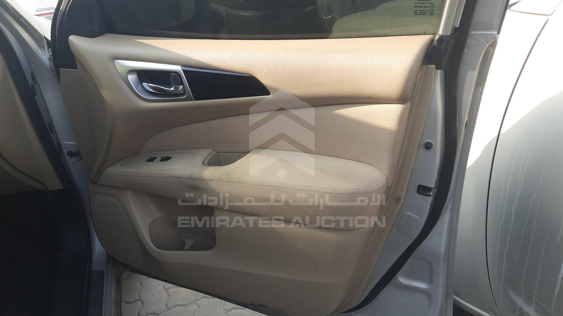2016 NISSAN PATHFINDER VIN: 5N1AR2M50GC648132