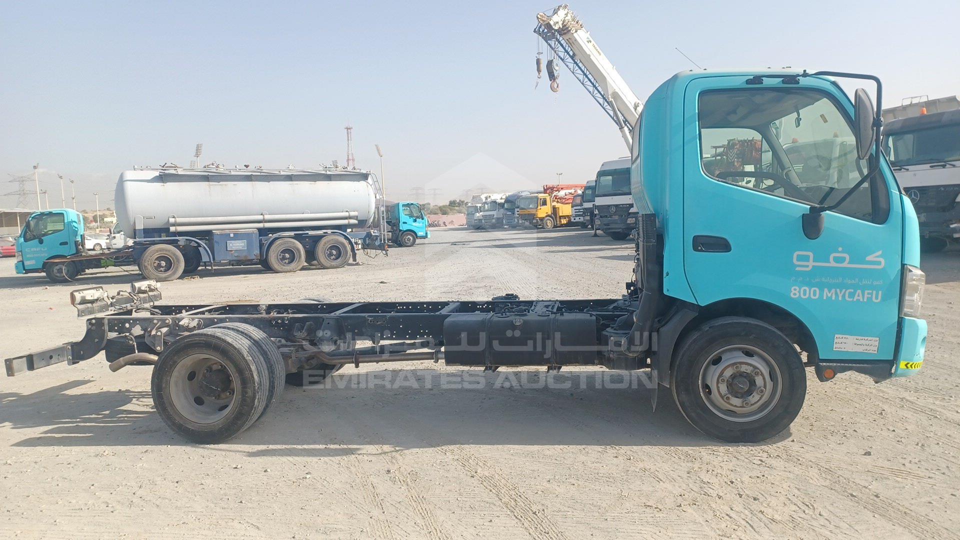 2020 HINO 300 VIN: JHHUCN1HOLK033175