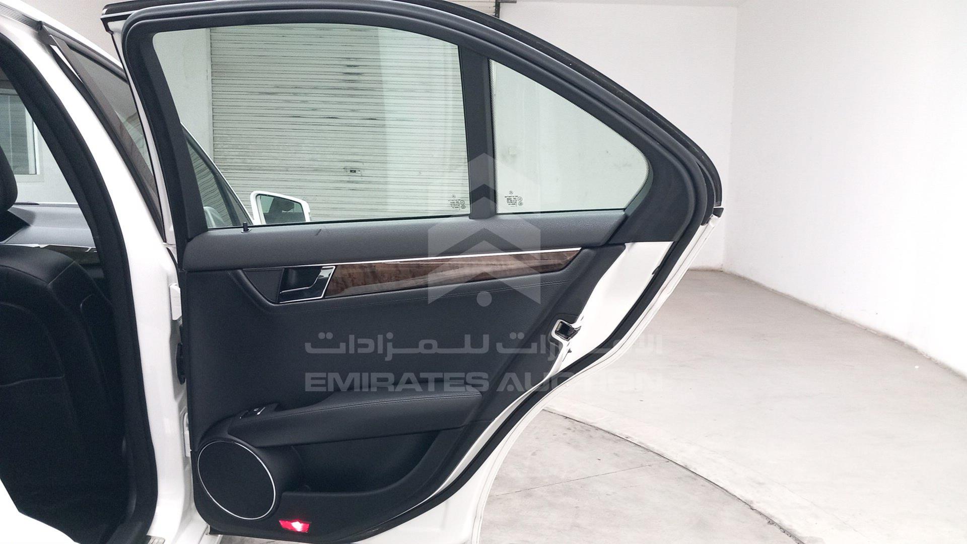 2013 MERCEDES C 200 VIN: WDDGF4JB3DA790095