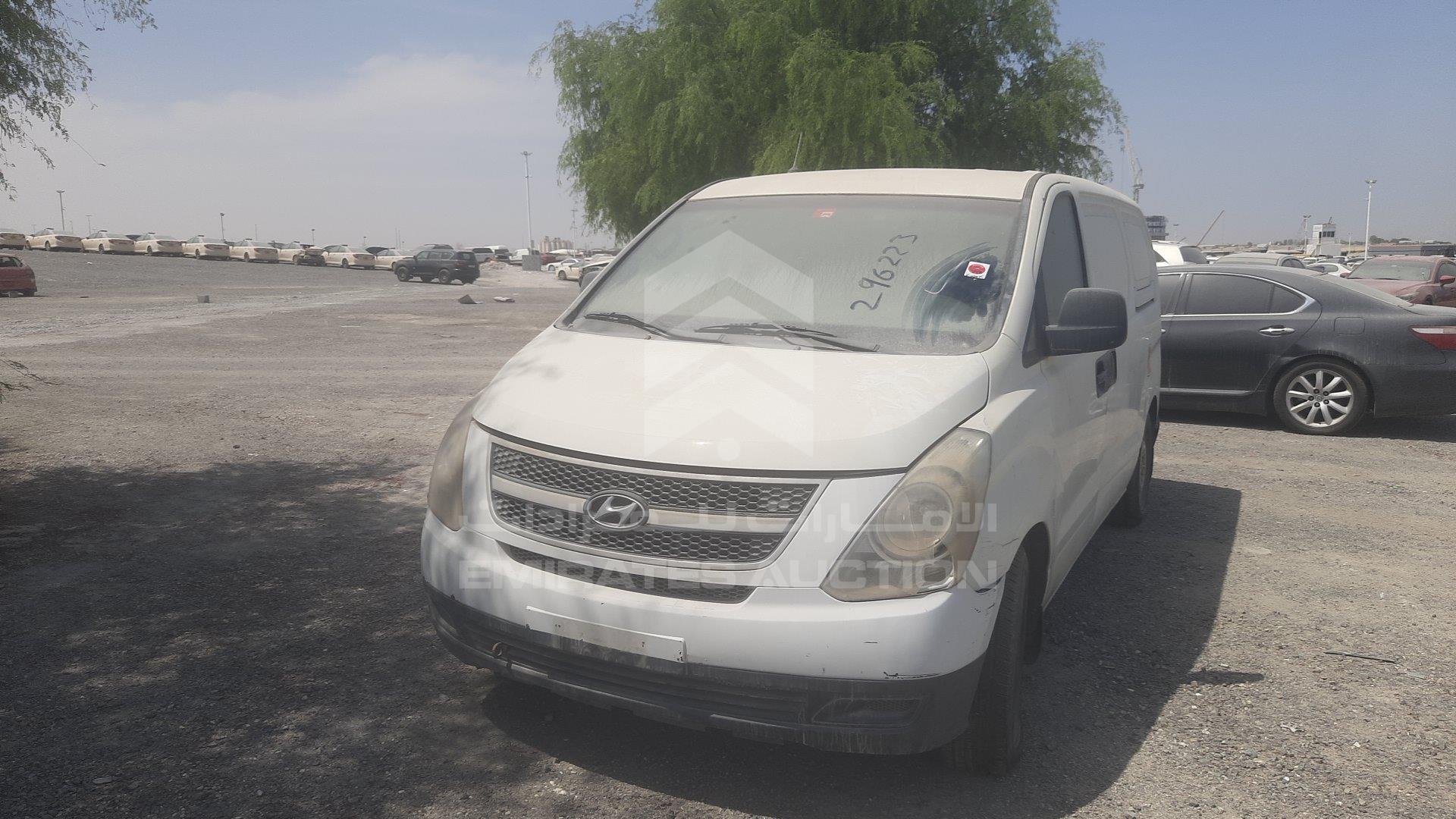 KMHWG81R5CU366112 - 2012 Hyundai H1 - #358080