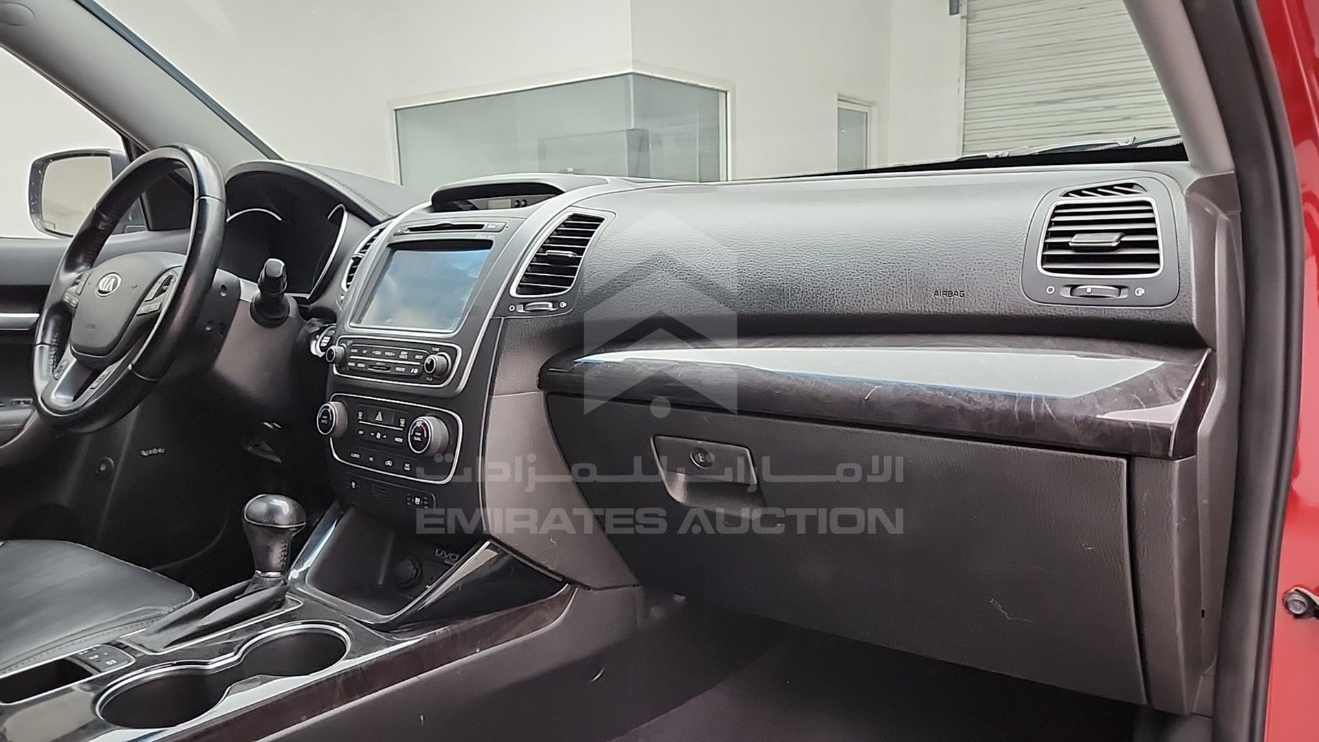 2015 KIA SORENTO VIN: 5XYKWDA70FG624569
