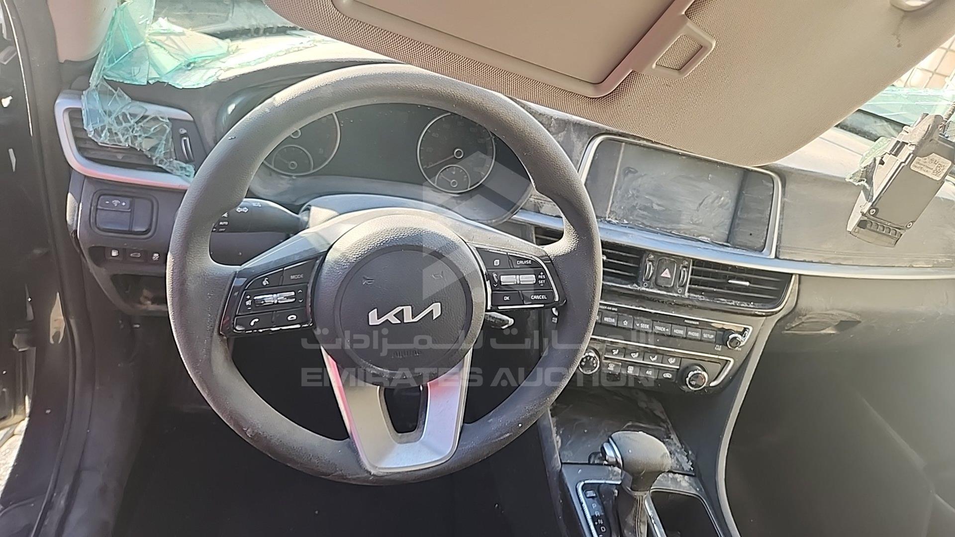2020 KIA OPTIMA VIN: 5XXGT4L36LG385540