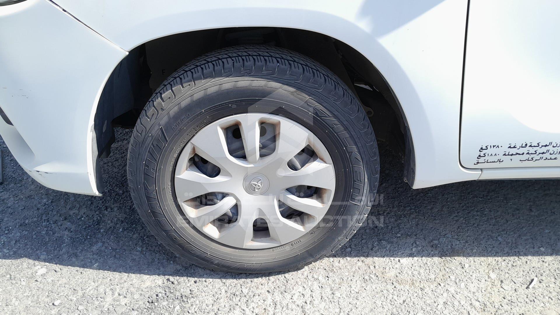 2016 TOYOTA HILUX VIN: MR0CX6CD2G0290716