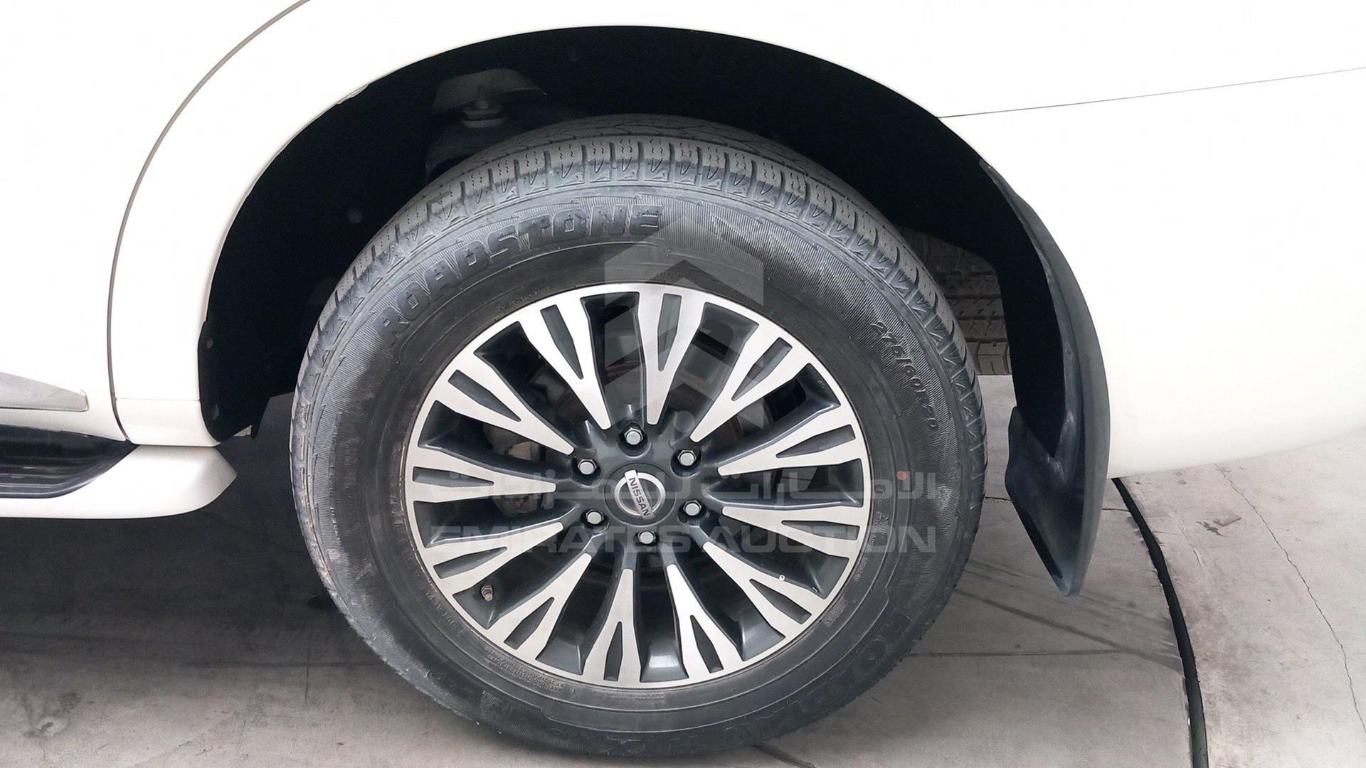 2015 NISSAN PATROL VIN: JN8AY2NY2F9118633