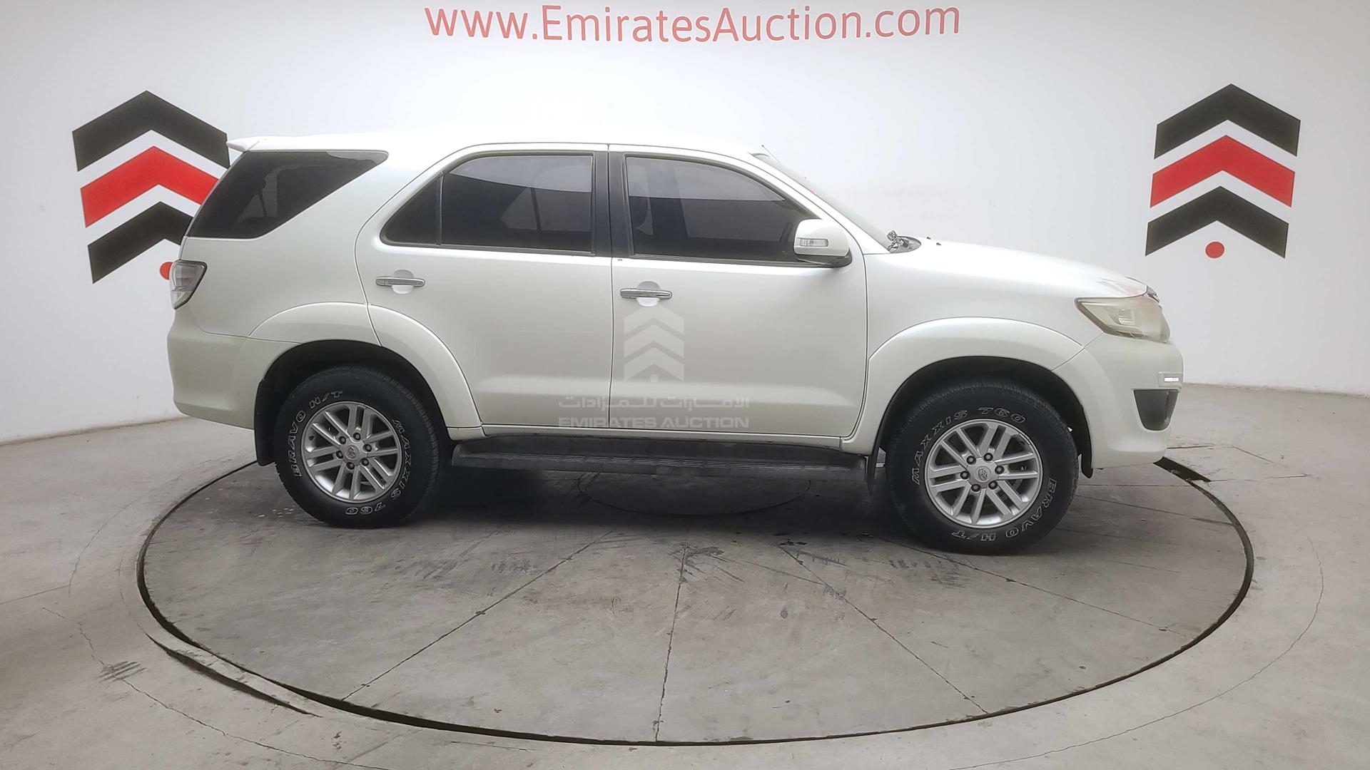 2015 TOYOTA FORTUNER VIN: MHFYX59G7F8068399