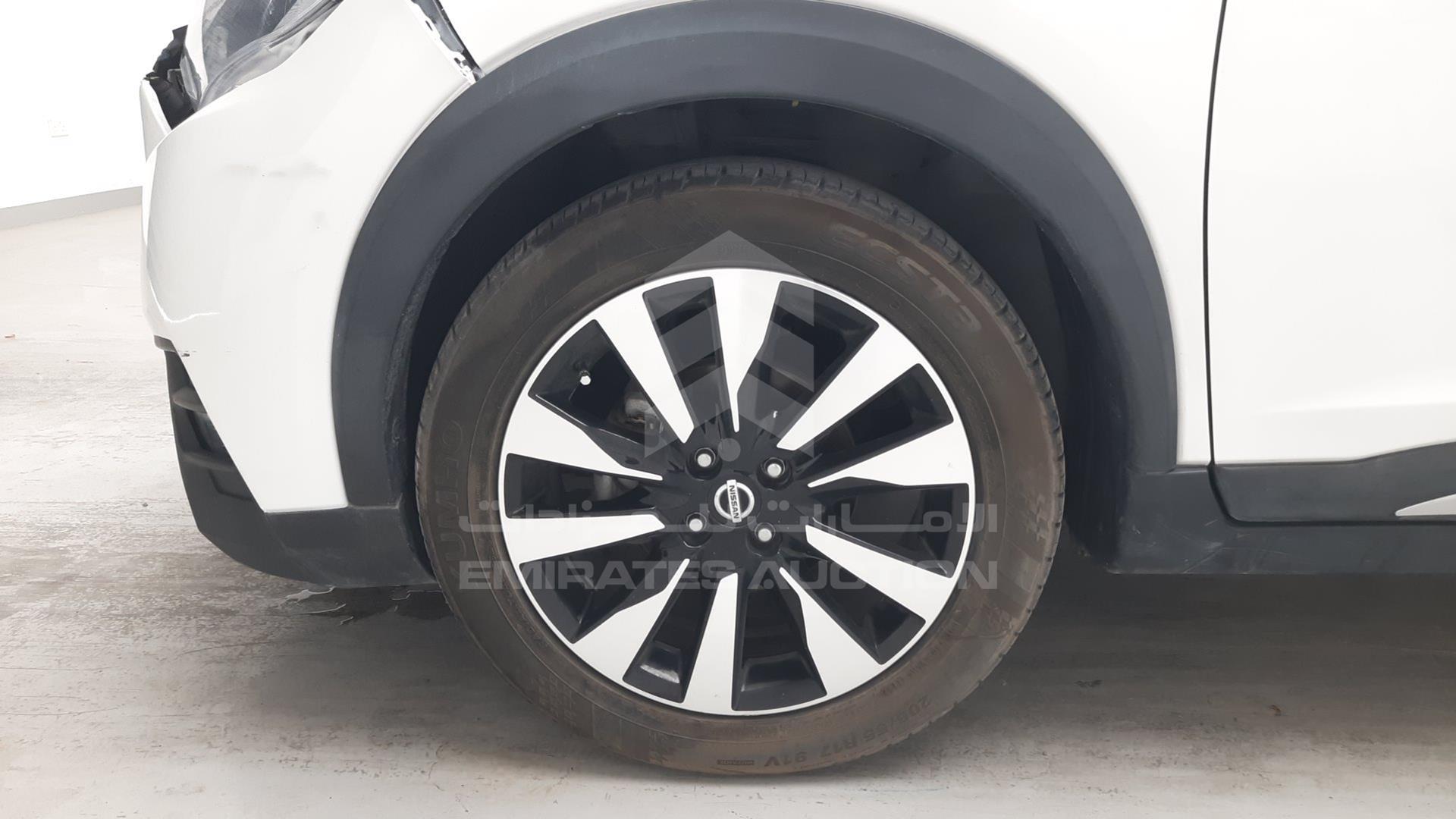 2018 NISSAN KICKS VIN: 3N1CP5C99JL495452