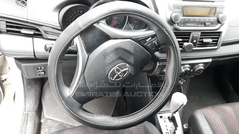 MR2KT9F37F1131766 Auction: EmiratesAuction Lot: 404945 MR2KT9F37F1131766 Toyota Yaris 2015 WHITE Photo 16