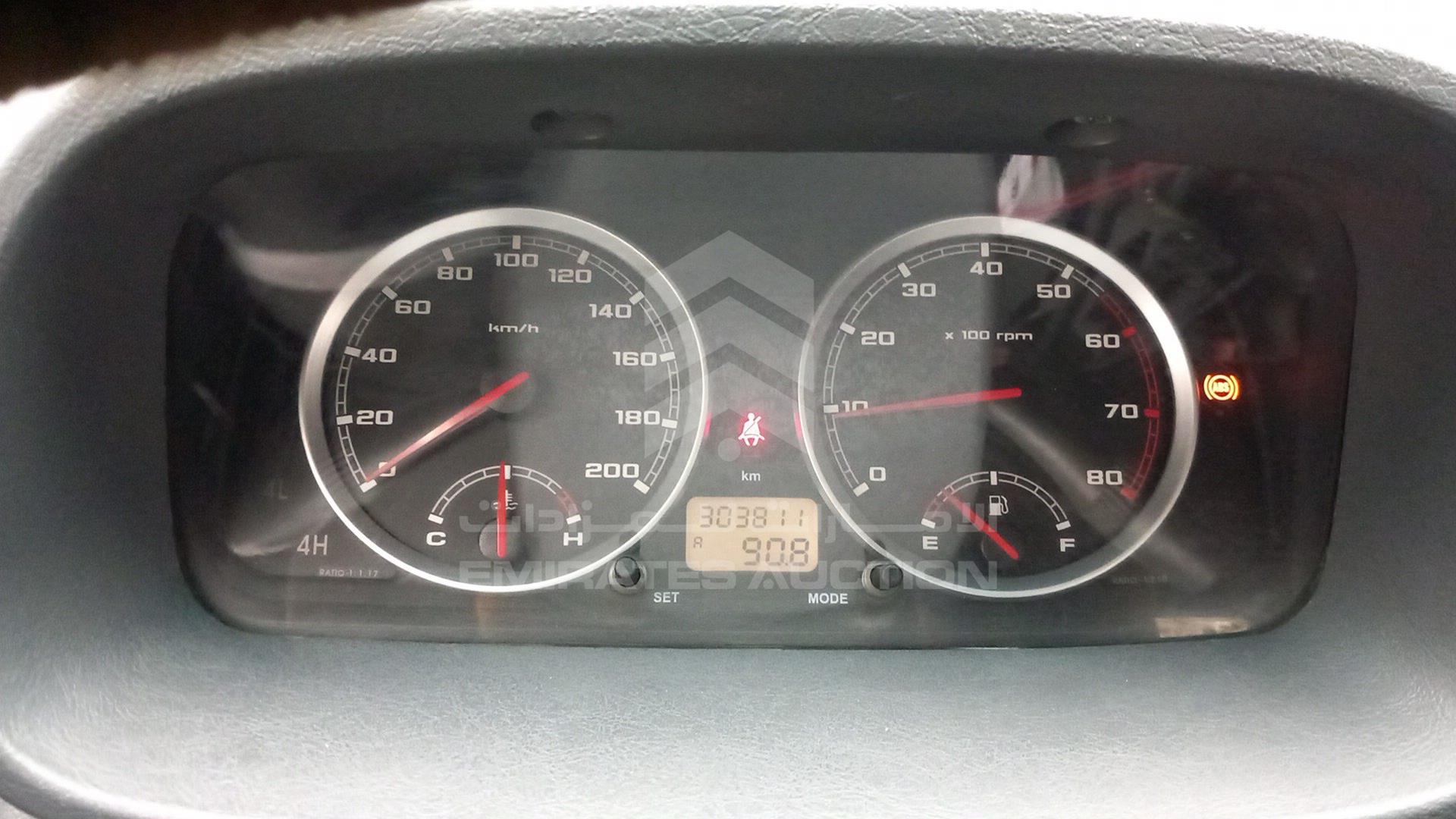 2015 TATA XENON VIN: MAT464703FSL00405