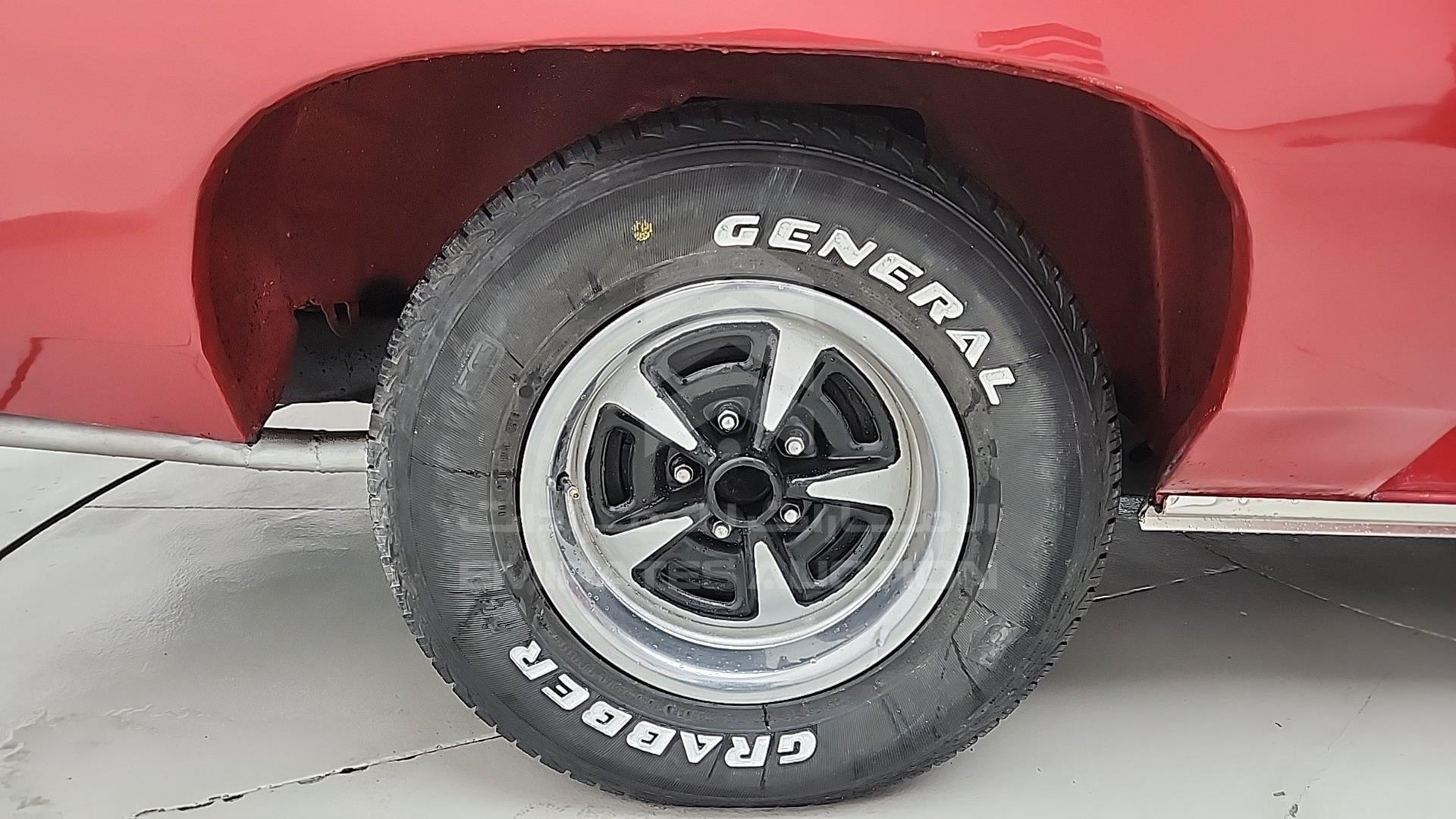 1977 PONTIAC GRAND PRIX VIN: 2J57Y7A197595