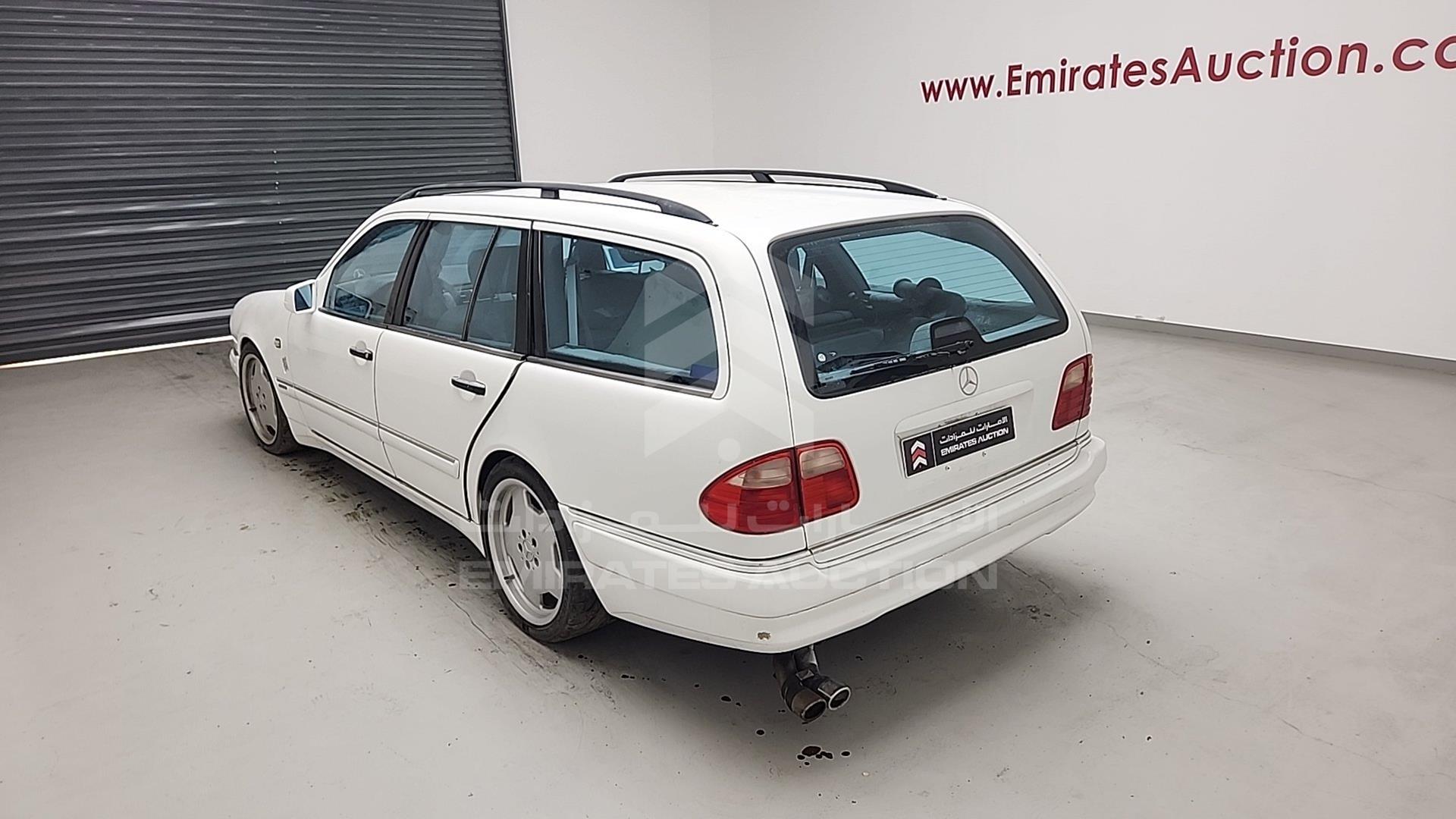 1999 MERCEDES E 55 AMG VIN: WDB2102701A824280