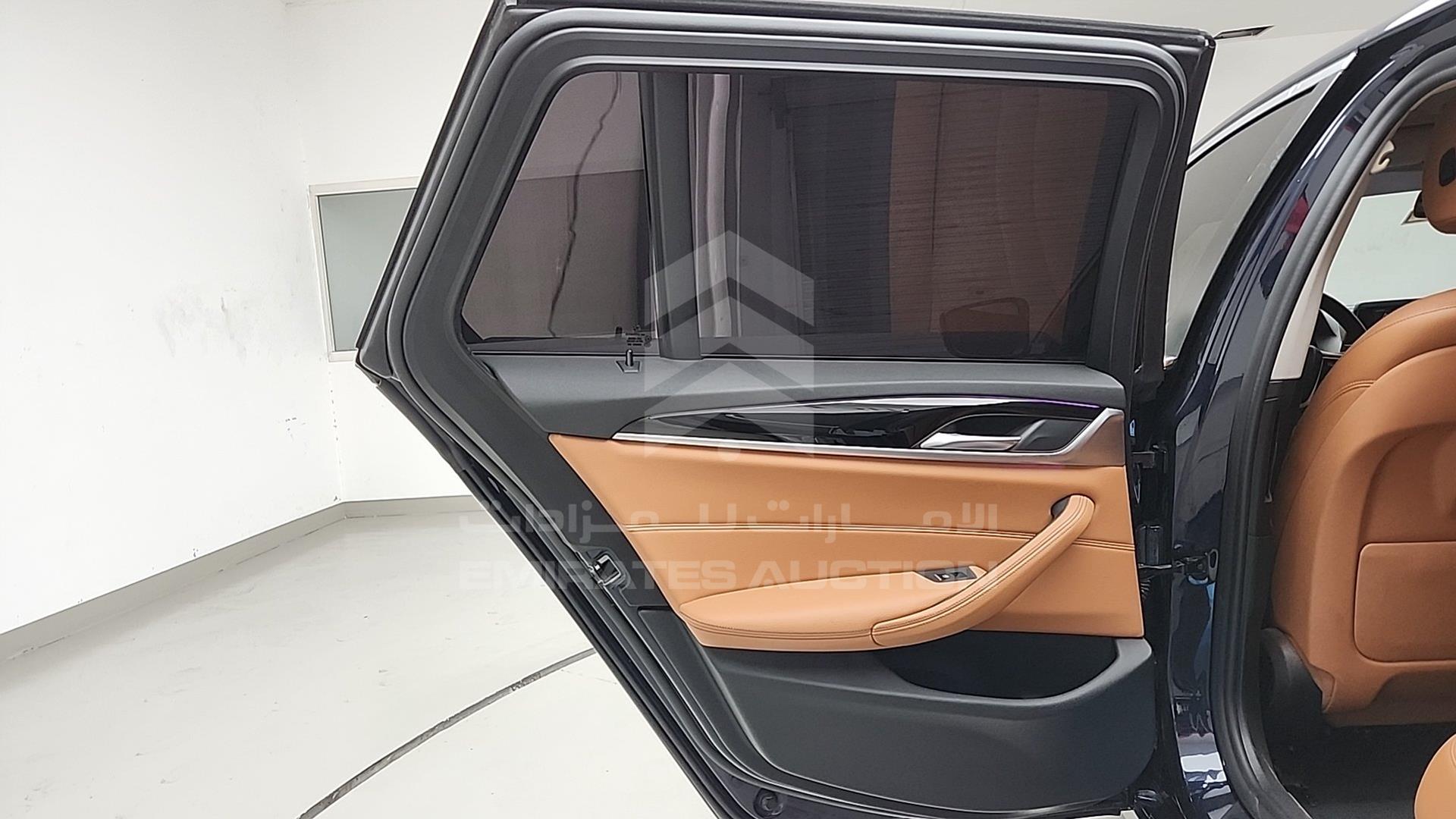 2020 BMW 520 VIN: WBAJL1A04LBM40390