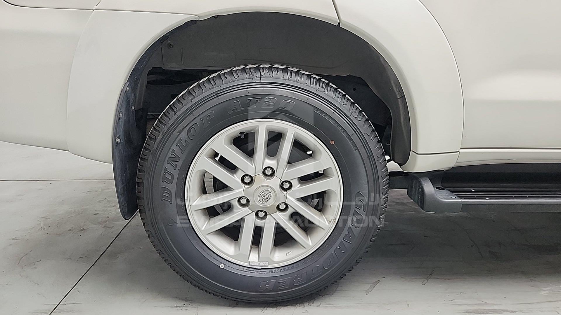 2007 TOYOTA FORTUNER VIN: MHFYX59G078002875