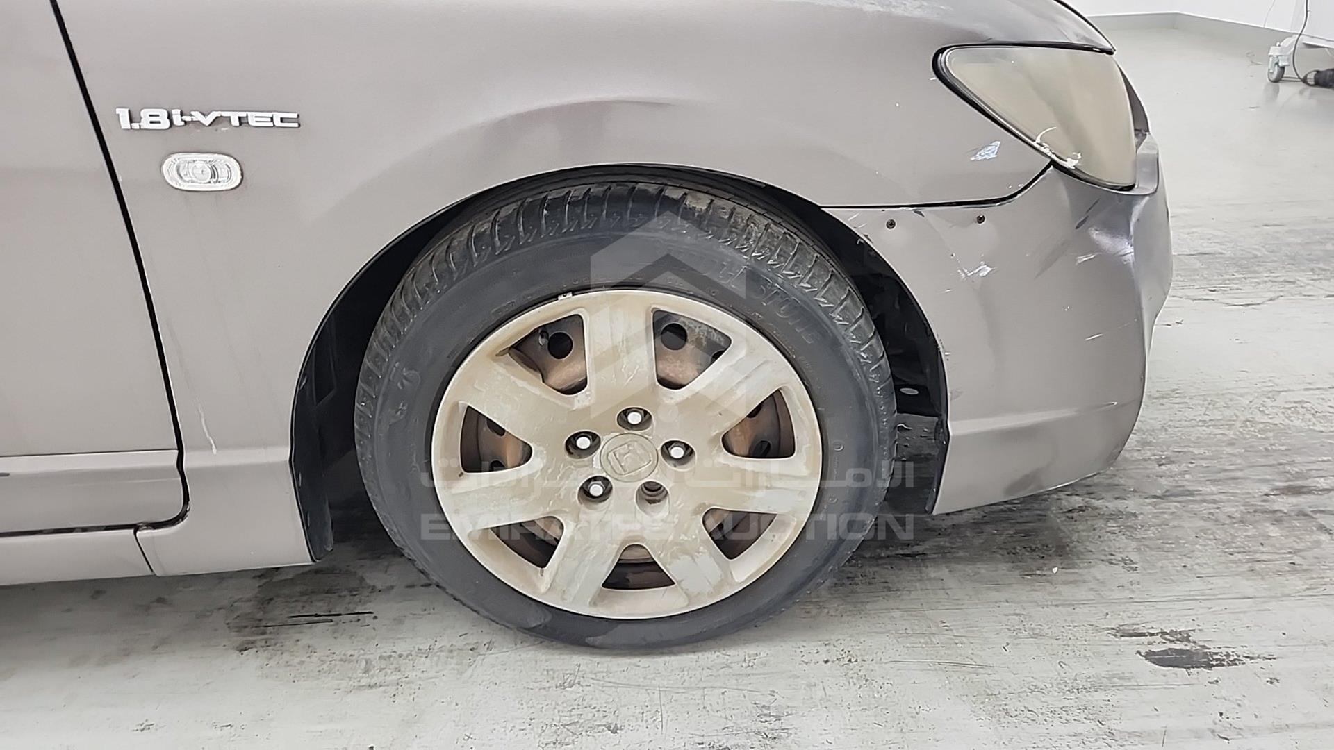2011 HONDA CIVIC VIN: JHMFD1629BS402487