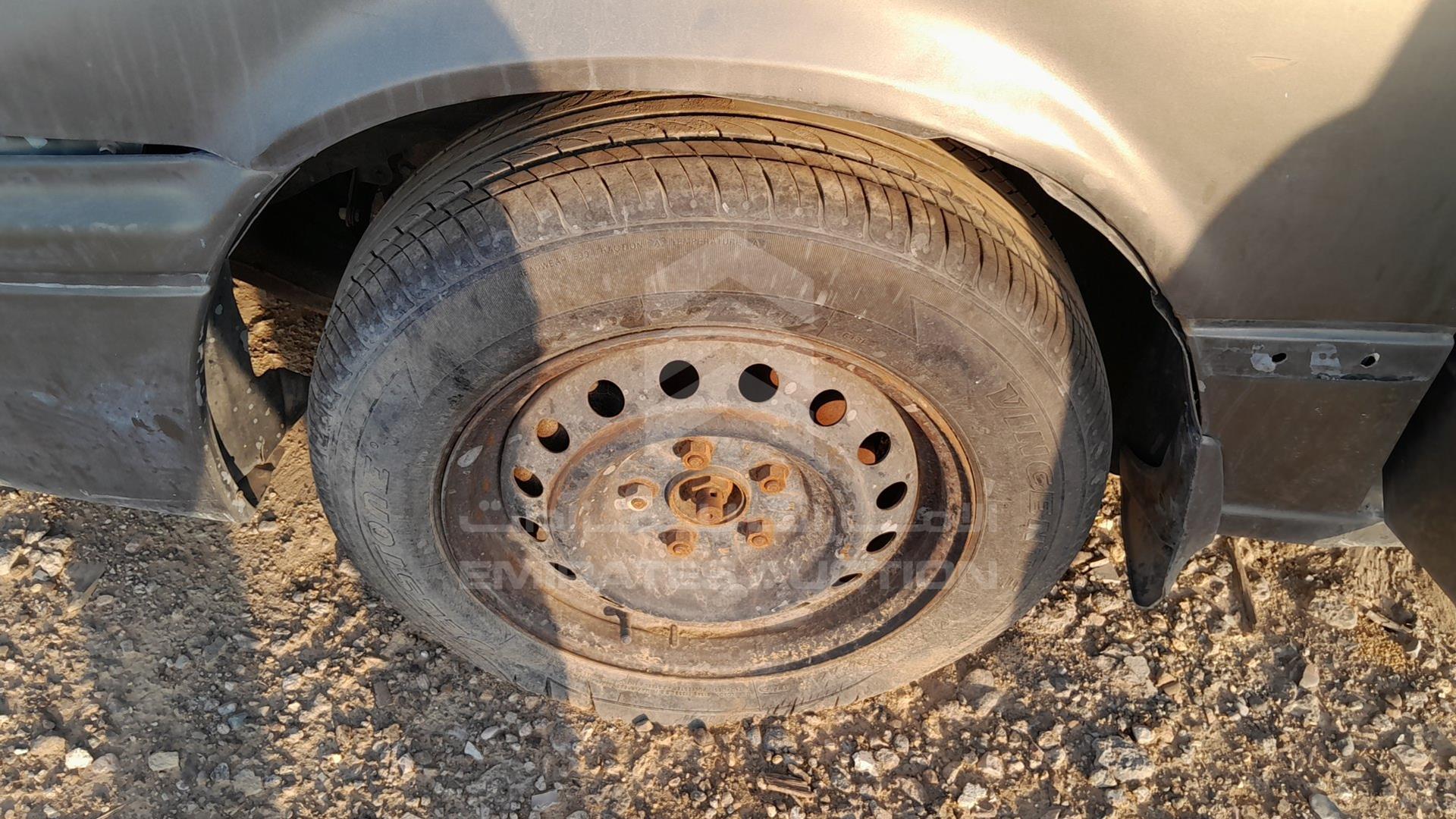 2001 TOYOTA CAMRY VIN: 4T1BG22K31U024166