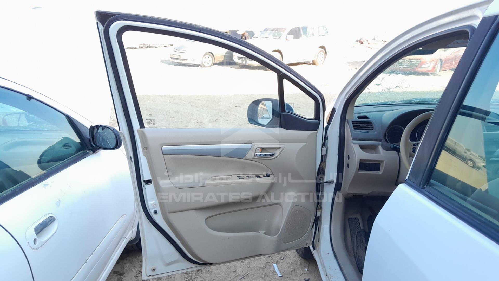 2016 SUZUKI ERTIGA VIN: MA3ZE8A19G0426050