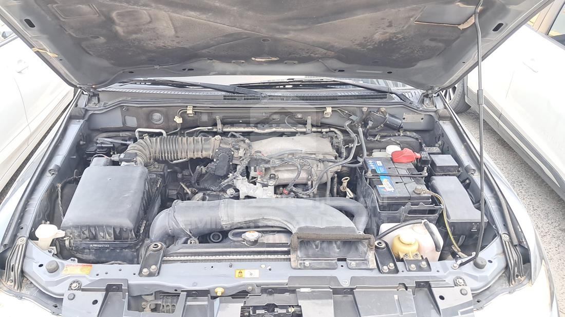 2017 Mitsubishi Pajero — Engine Bay — Photo 29