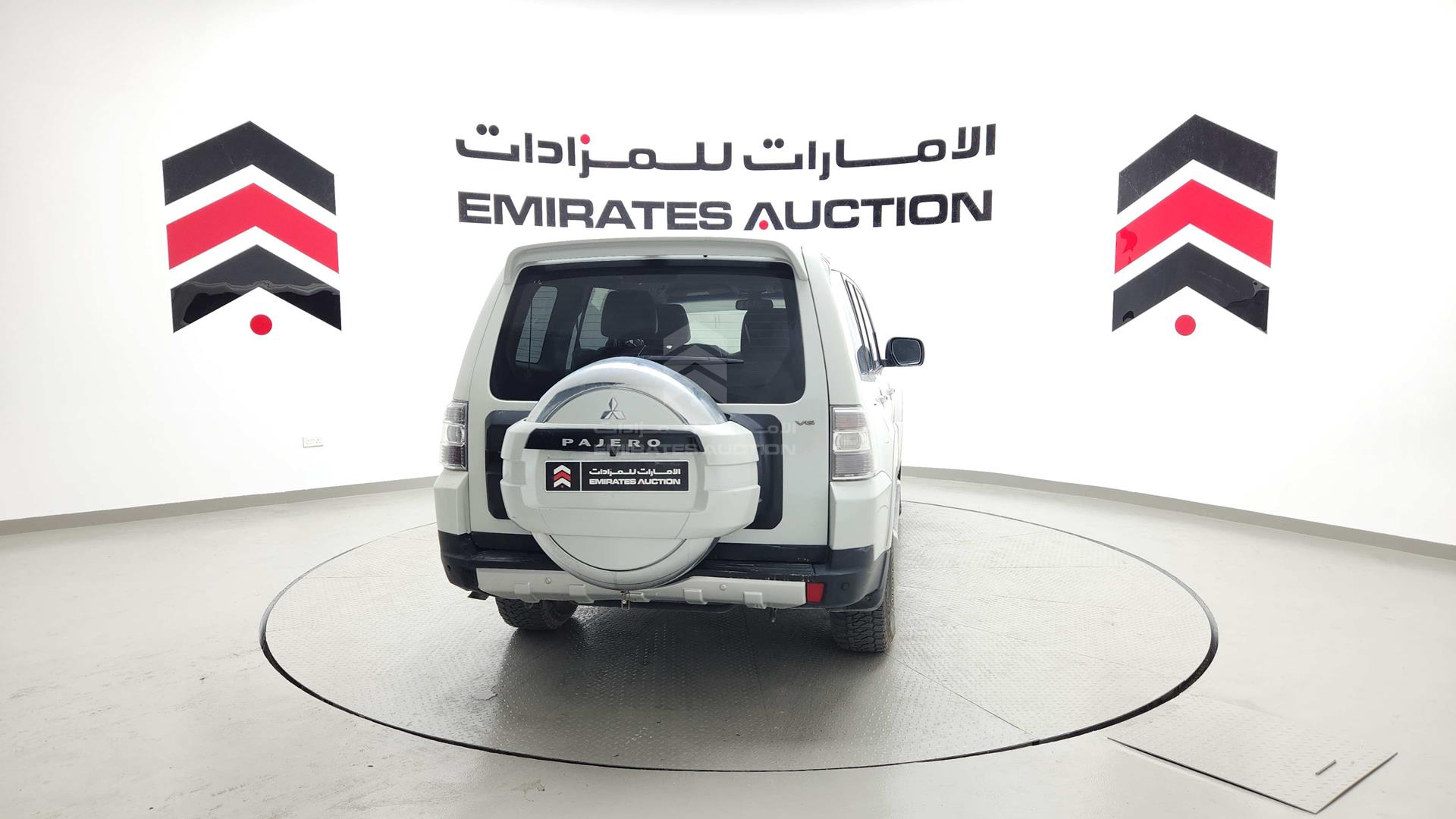 2009 MITSUBISHI PAJERO VIN: JMYLRV93W9J703606