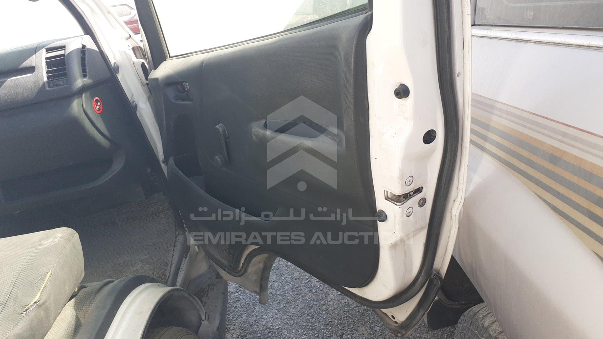 2014 TOYOTA HIACE VIN: JTFHX02P0E5003247