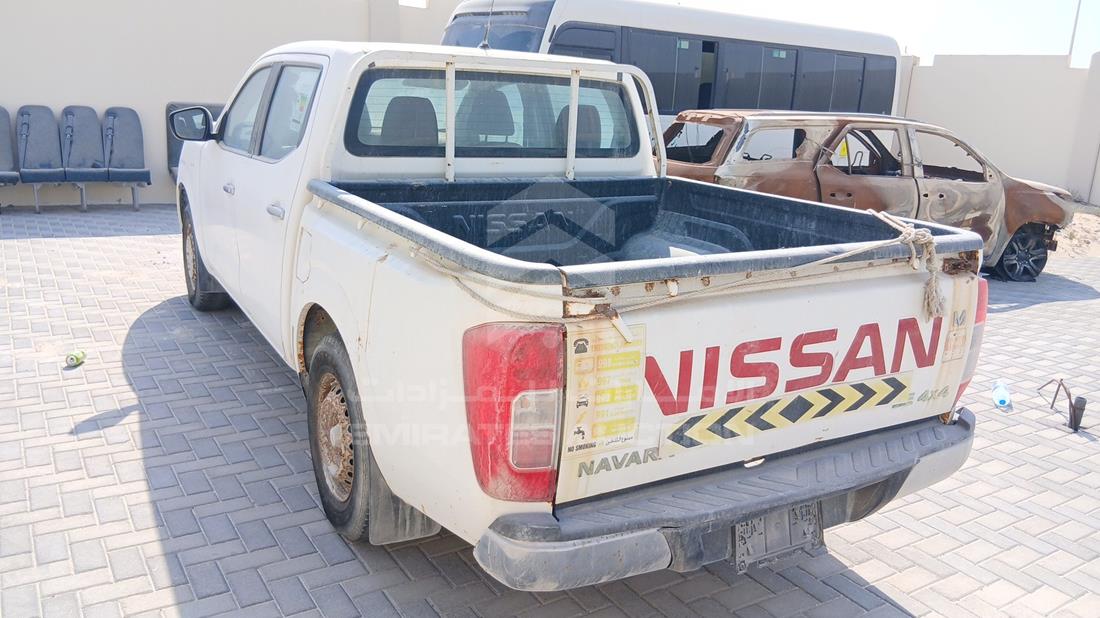 2022 Nissan Navara — Rear Left Angle — Photo 7