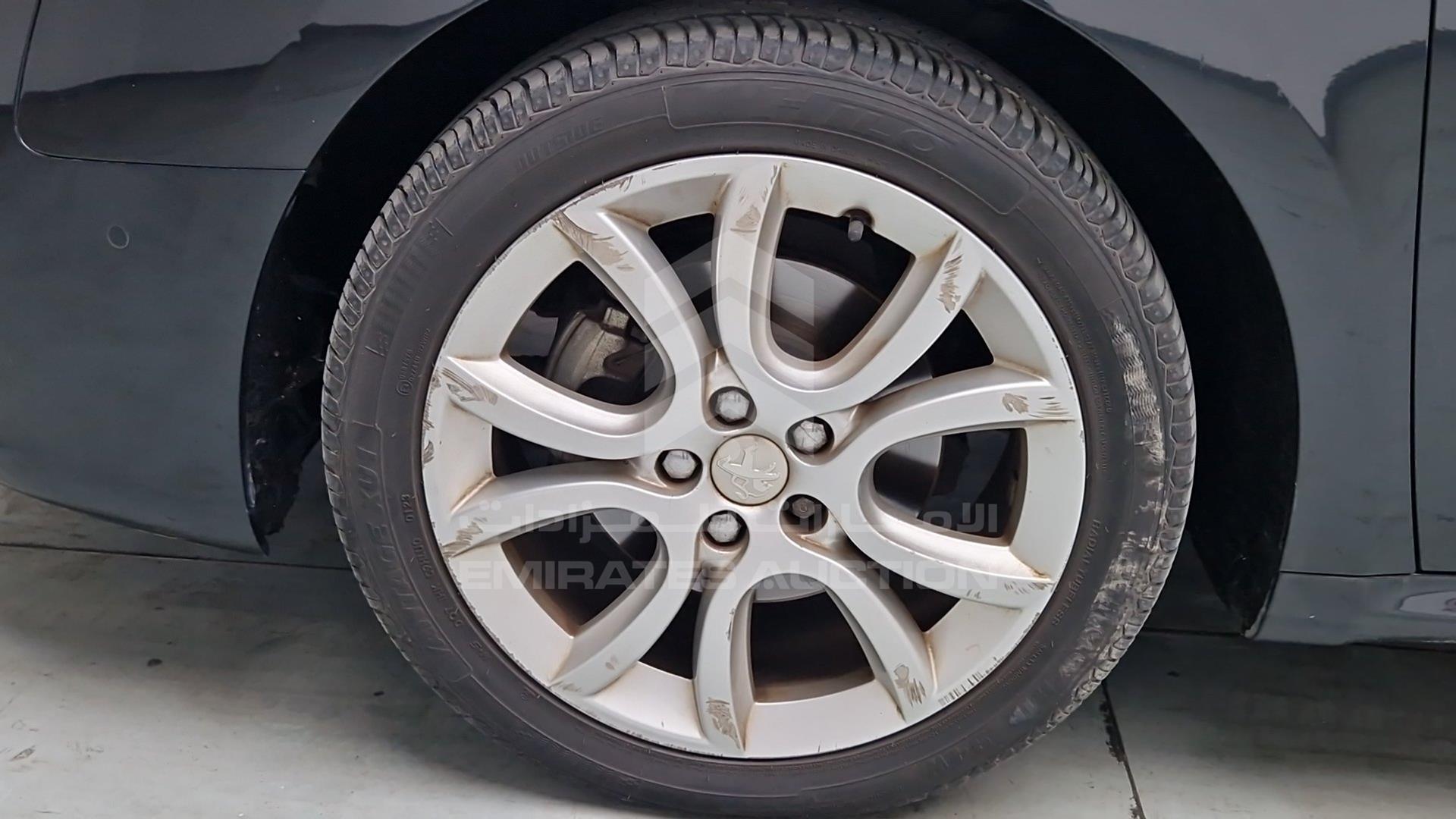 2017 PEUGEOT 508 VIN: VF38D5FC3HL000385