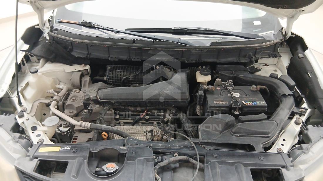 2015 Nissan X-Trail — Engine Bay — Photo 35