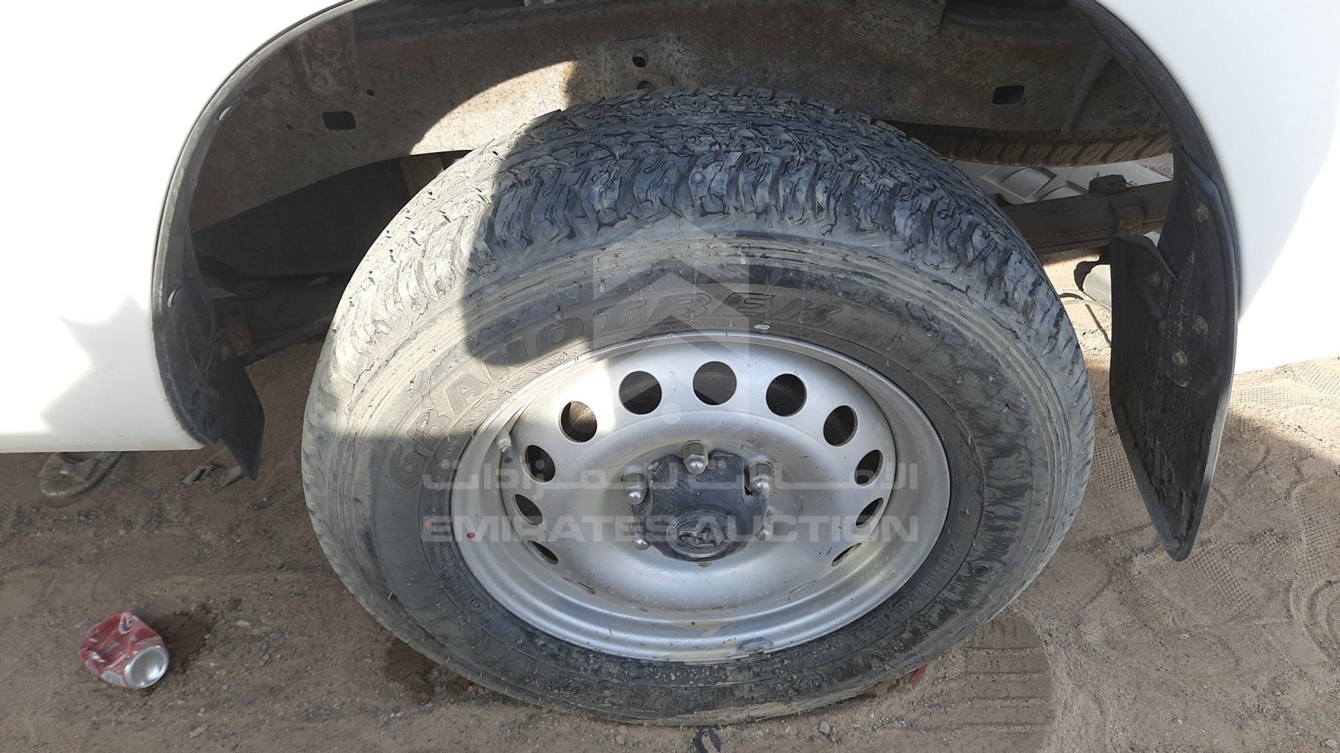 2017 TOYOTA HILUX VIN: MR0DX8CDXH0400056