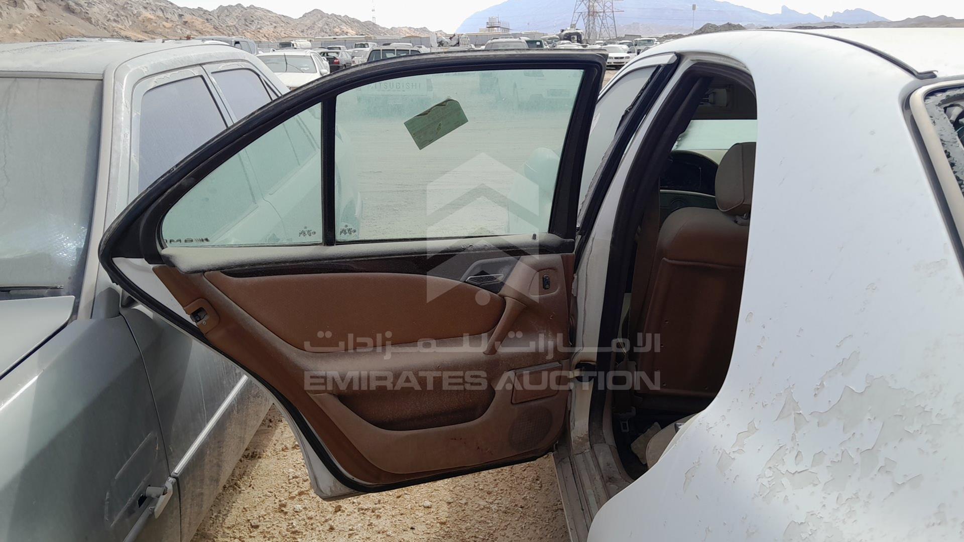 0 MERCEDES E320 VIN: WDB2100351A347598
