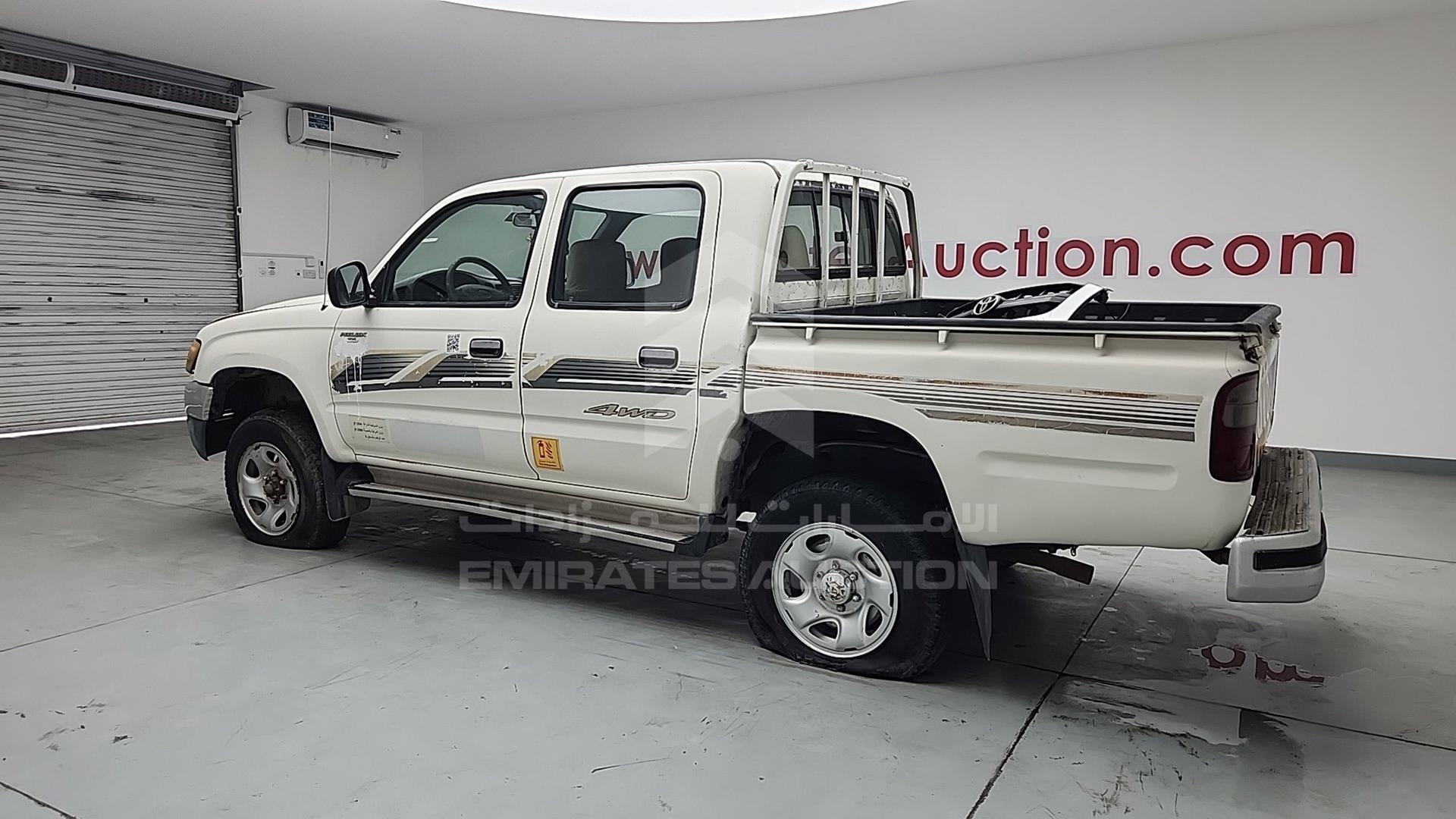 2005 TOYOTA HILUX VIN: JTFDM626150033601