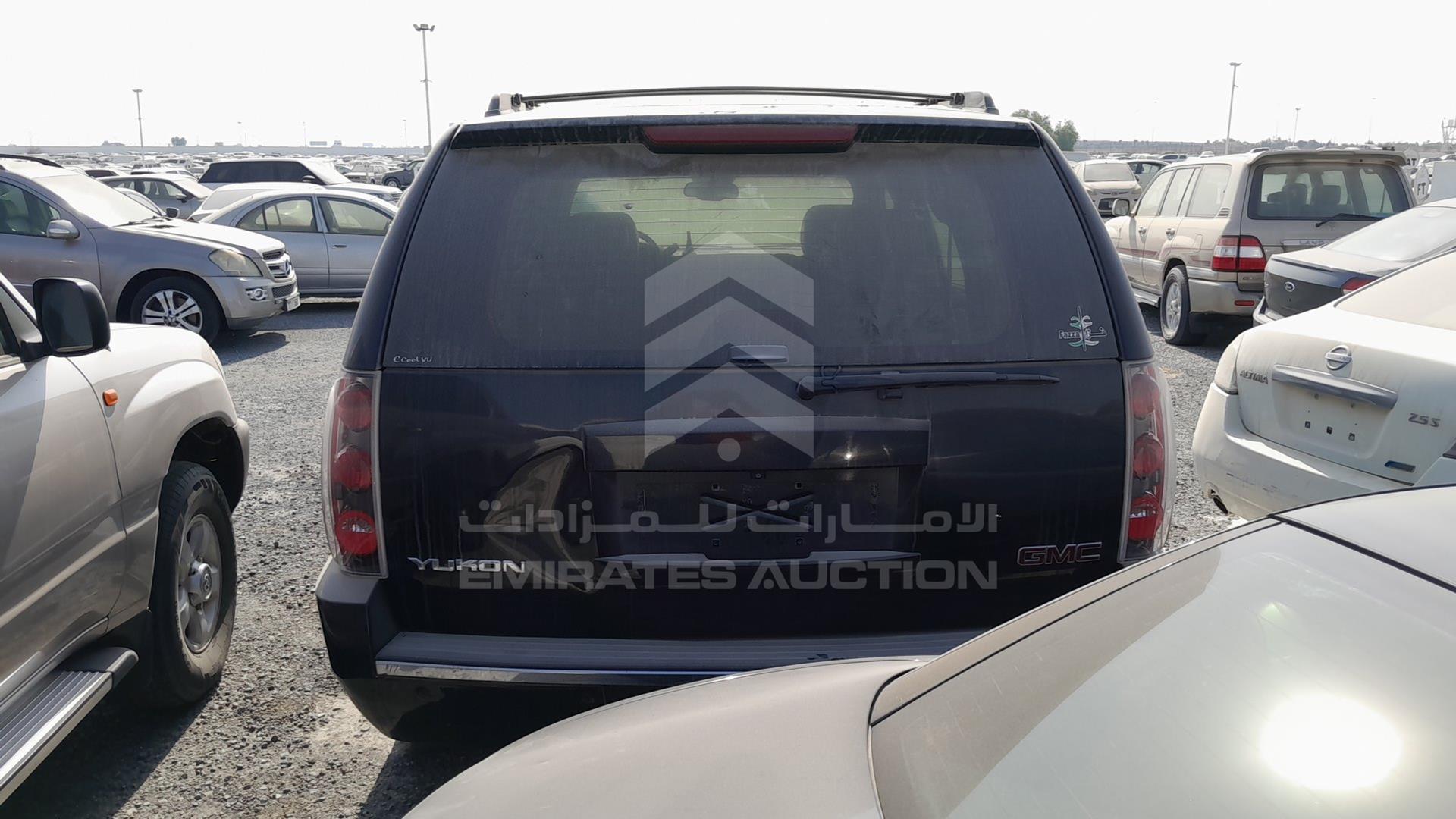 2008 GMC YUKON VIN: 1GKFK638X8J227599