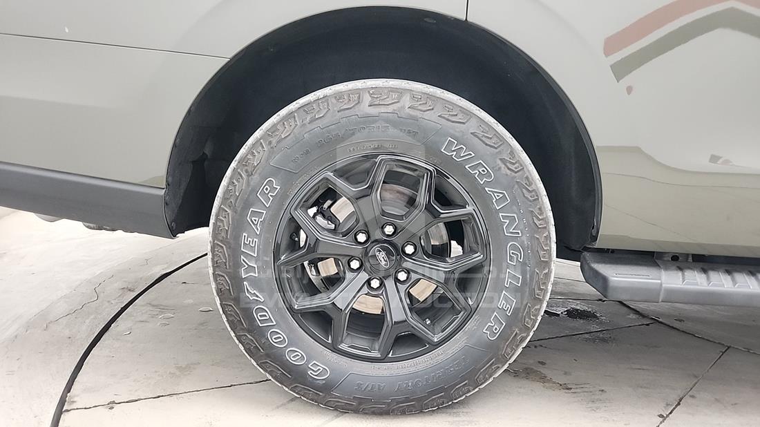 2024 Ford Expedition — Rear Right Tyre — Photo 37