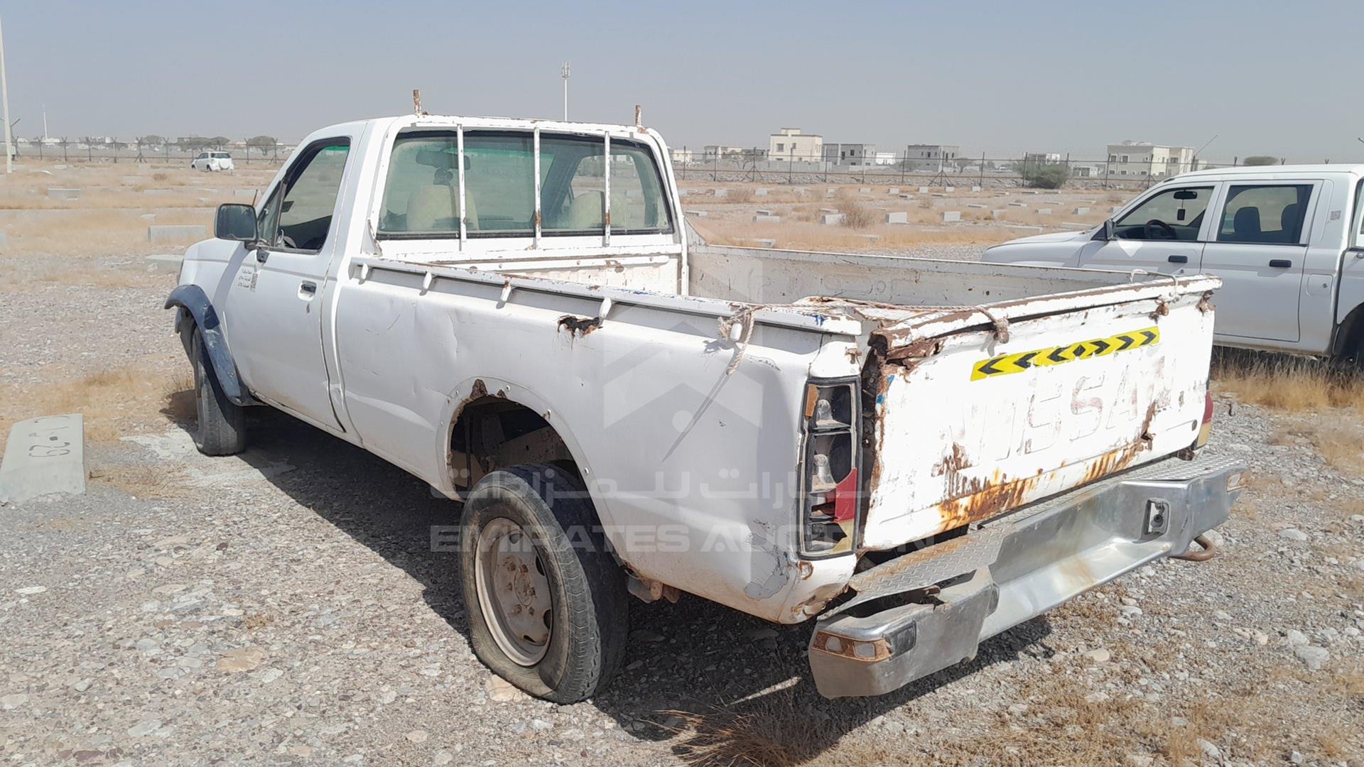 2001 NISSAN 2400 VIN: JN6DD22Y51X000201