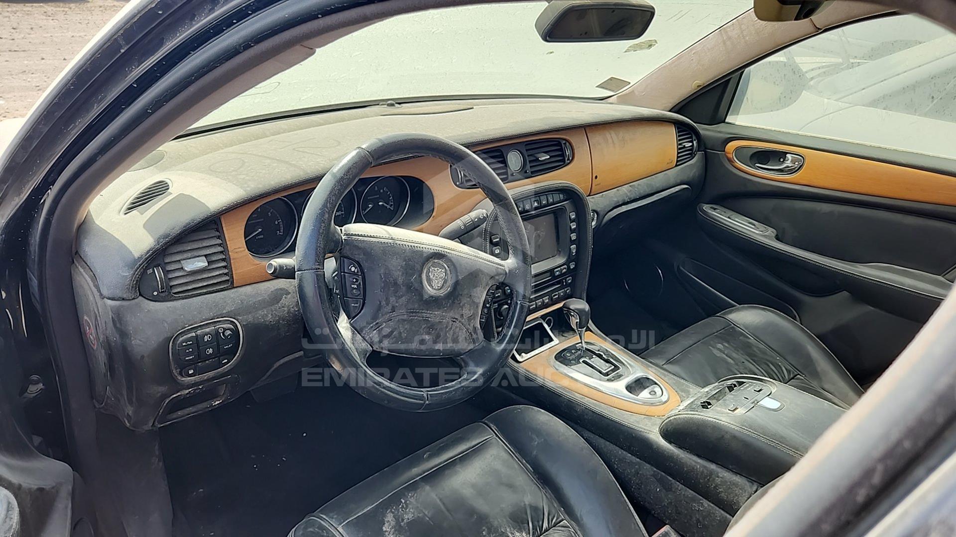 2006 JAGUAR X J 8 VIN: SAJAA86G66TG50578