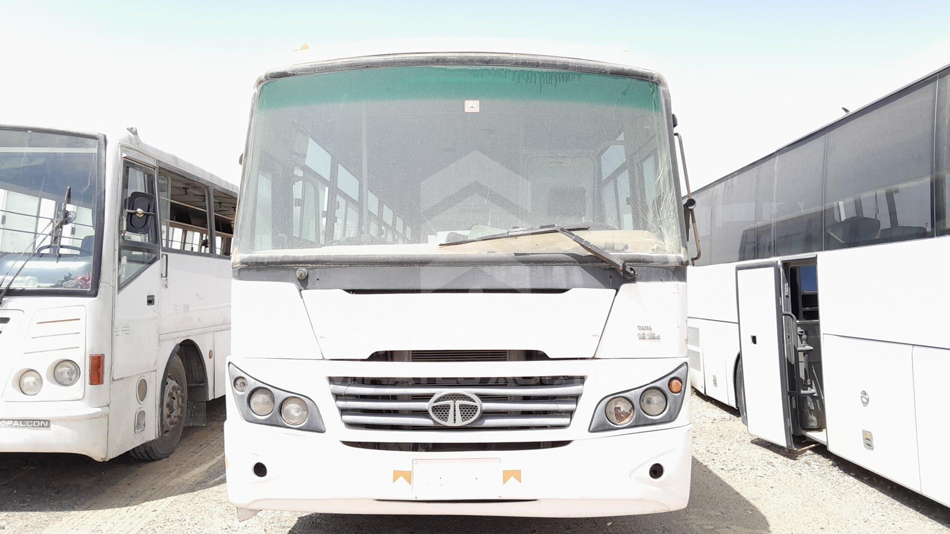 2016 TATA BUS VIN: MAT449253G0L01940