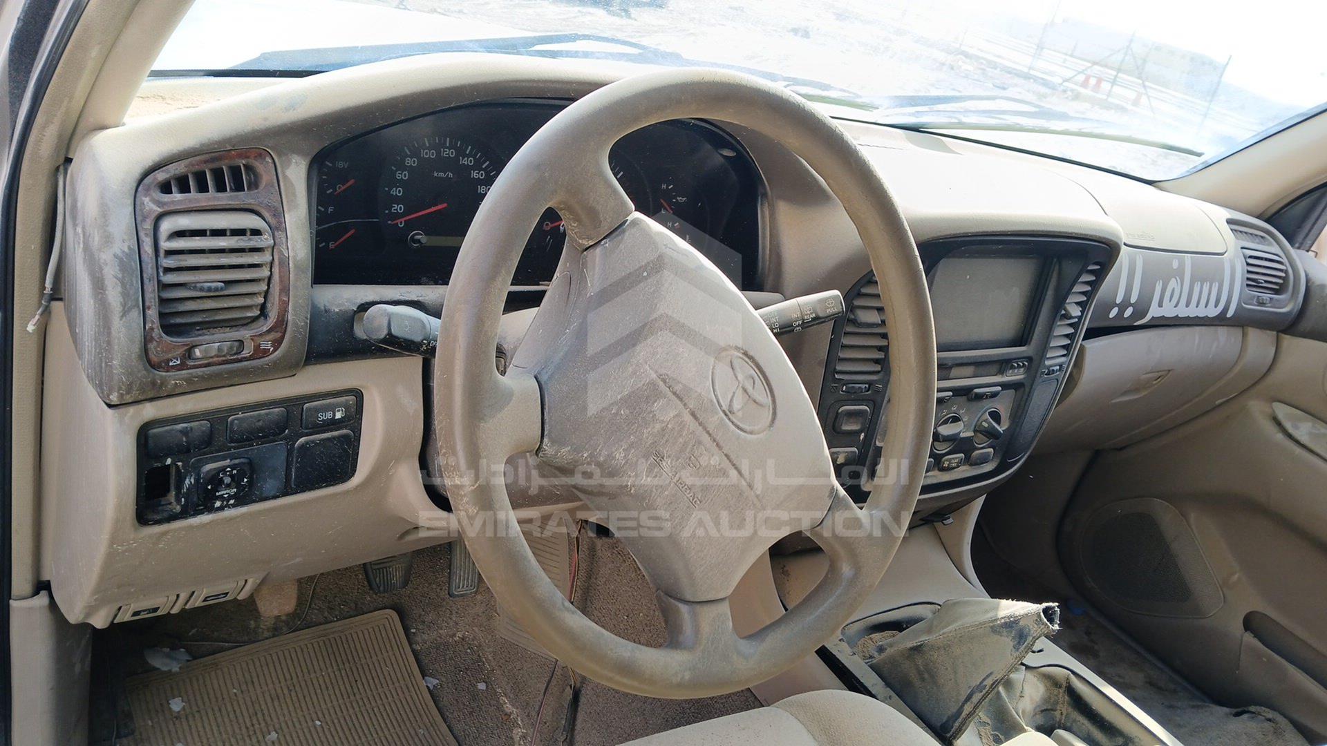 2000 TOYOTA LAND CRUISER VIN: JT3HJ09J5Y0027111