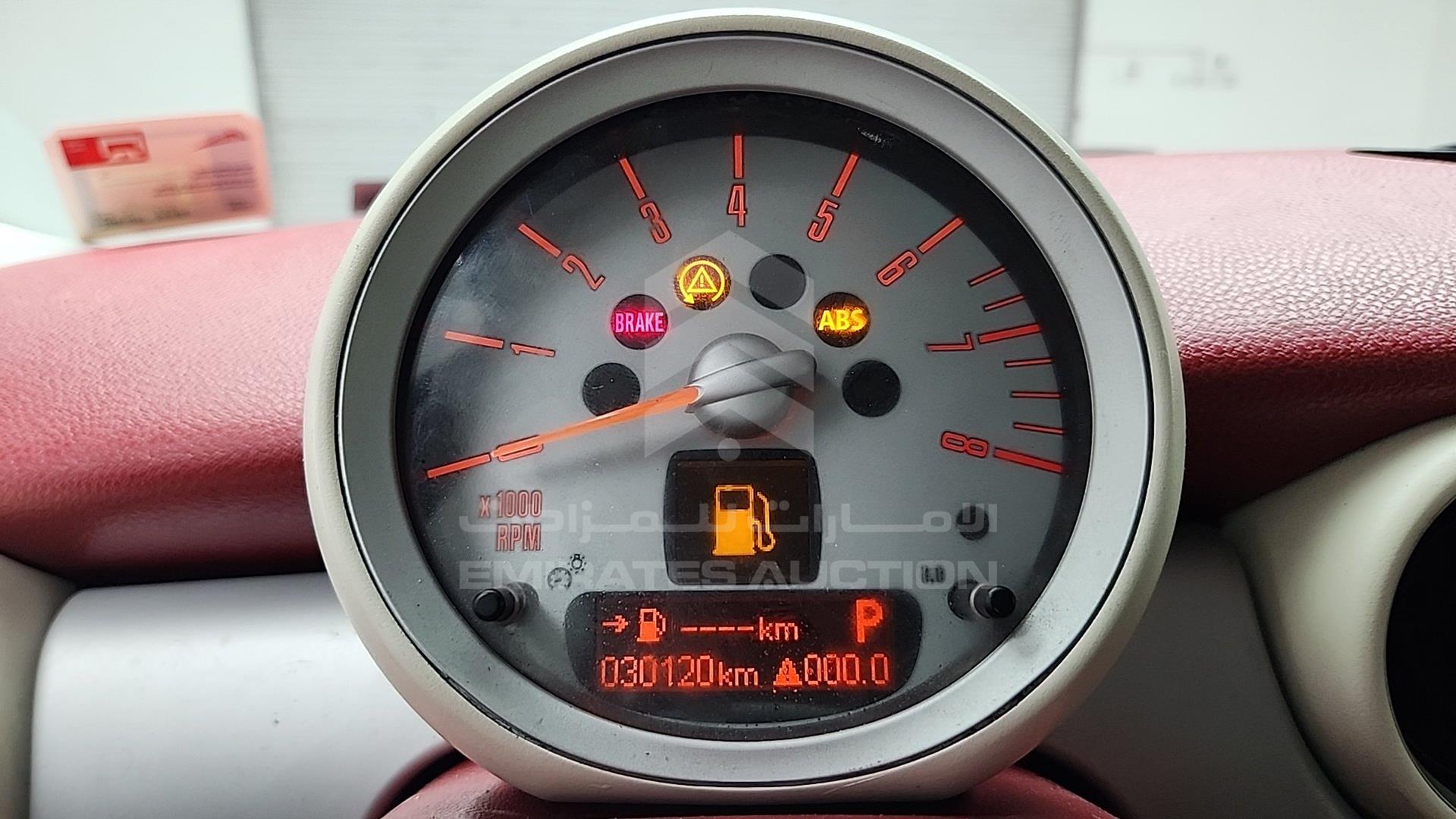2010 MINI COOPER VIN: WMWMF3C55ATZ25394