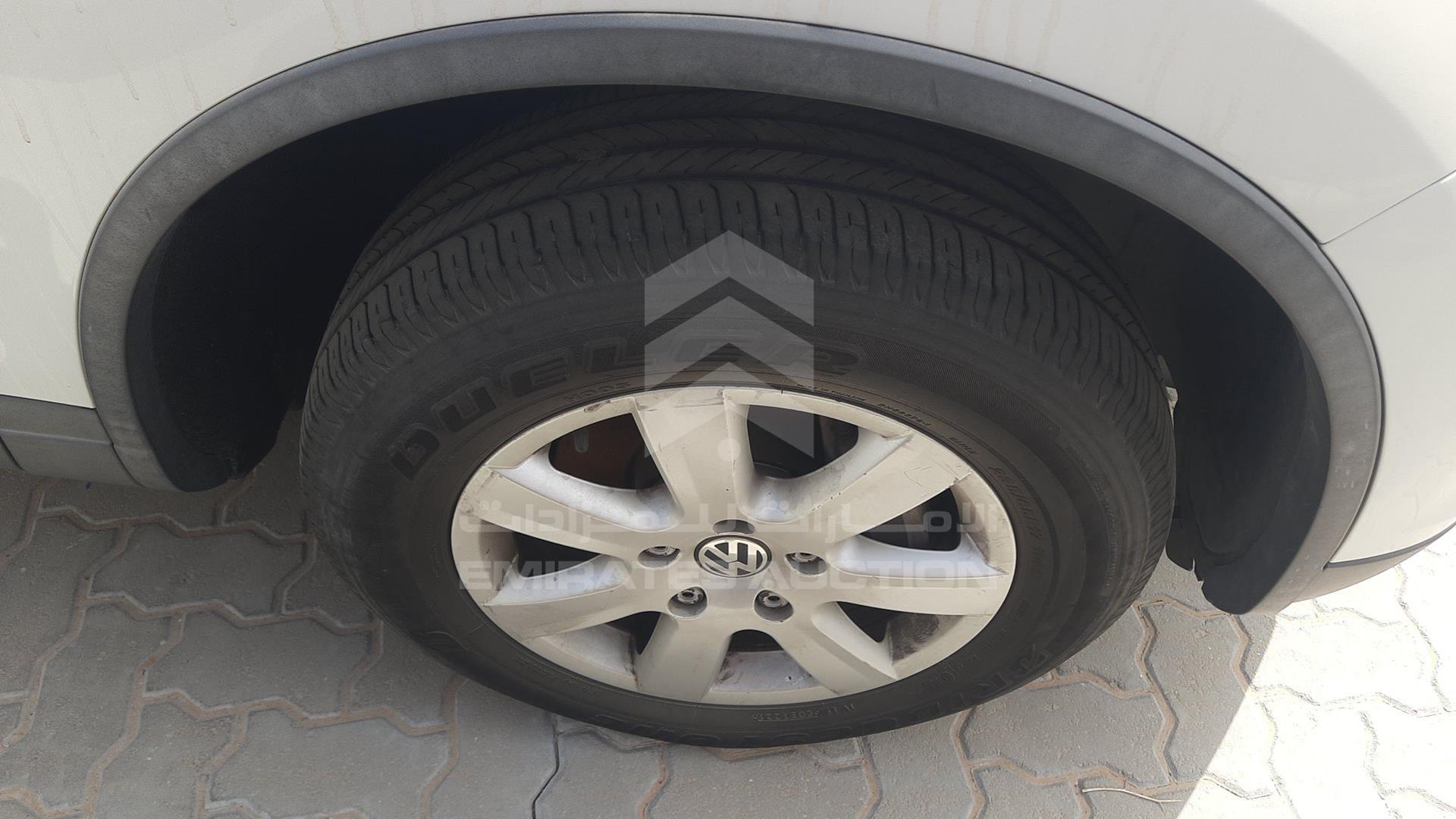 2013 VOLKSWAGEN TOUAREG VIN: WVGBC2BP0DD000306