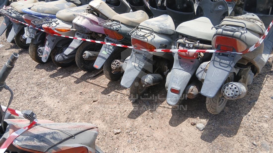 20 Scooter - Scrap without document — Rear Right Tyre — Photo 19