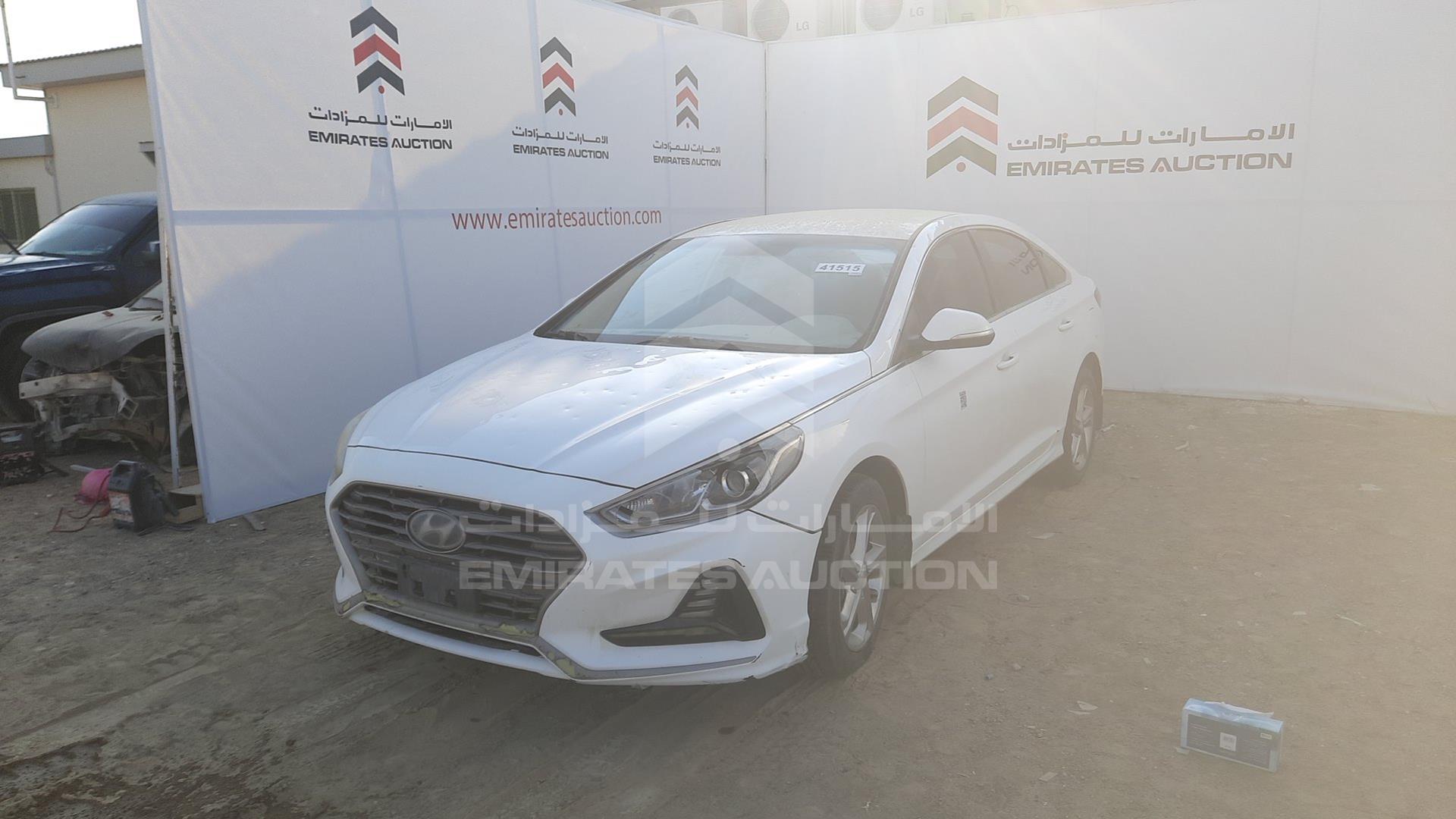 2018 HYUNDAI SONATA VIN: KMHE241G0JA427706