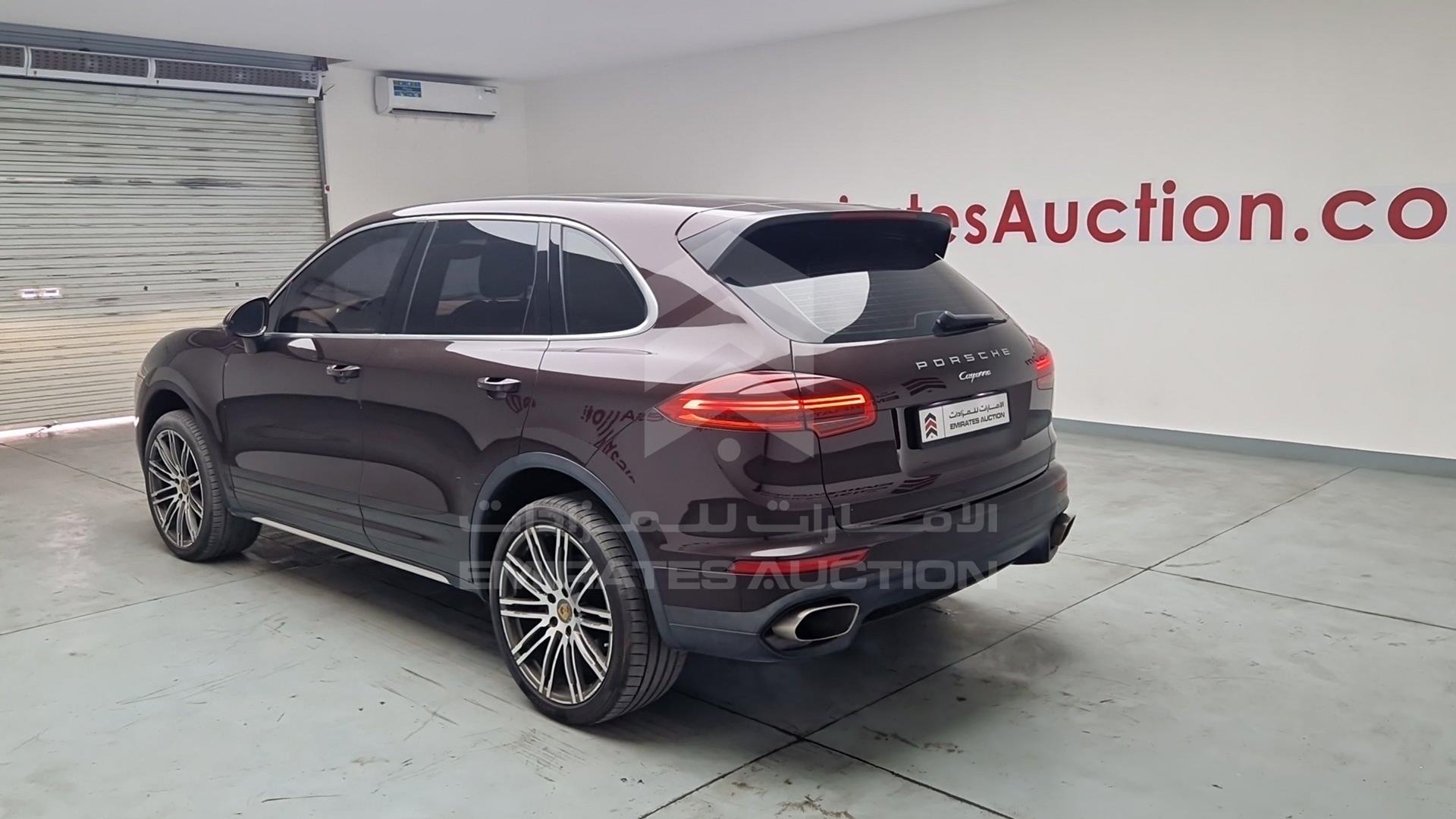2016 PORSCHE CAYENNE VIN: WP1ZZZ92ZGKA13713