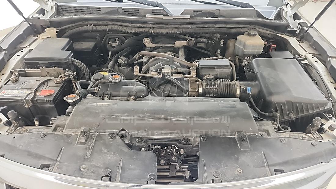 2015 Infiniti QX 80 — Engine Bay — Photo 35