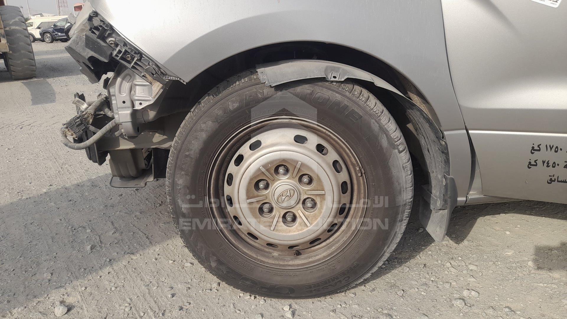 2020 HYUNDAI H1 VIN: KMJWA37R2LU128387