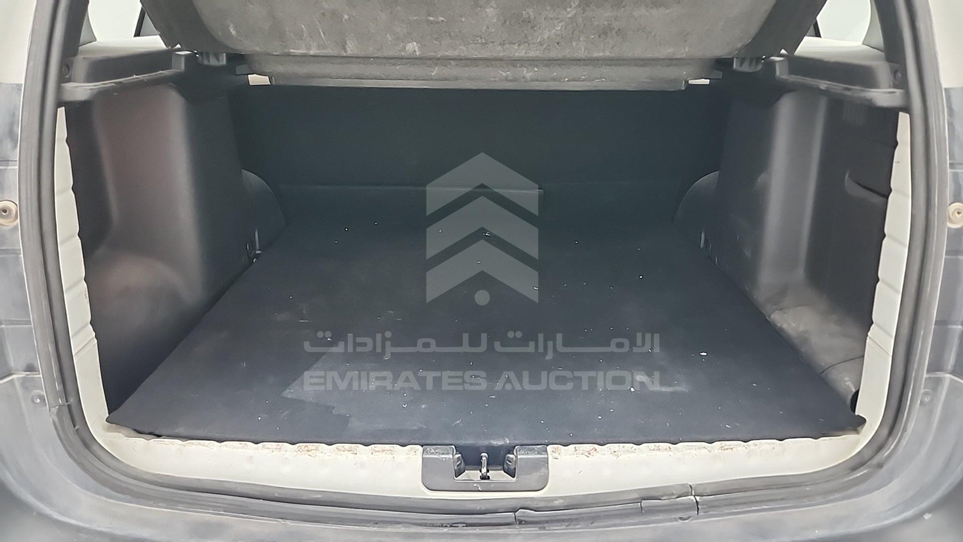 2017 RENAULT DUSTER VIN: VF1HSRGJ8HA529118