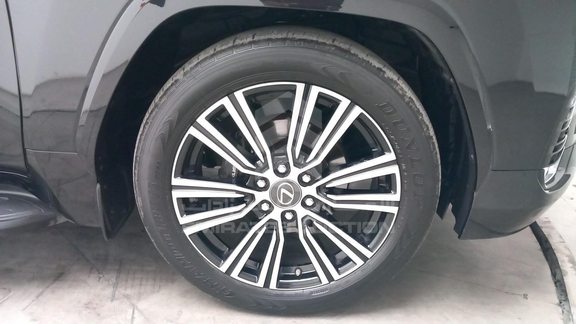 2023 LEXUS LX 600 VIN: JTJPB7CX0P4030660