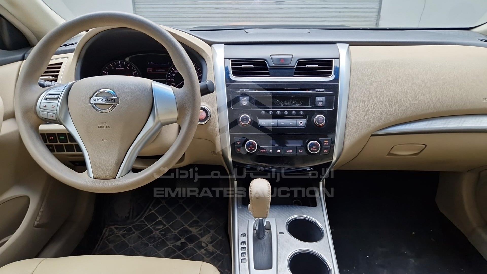 2017 NISSAN TEANA VIN: LGBF5AE05HR312437