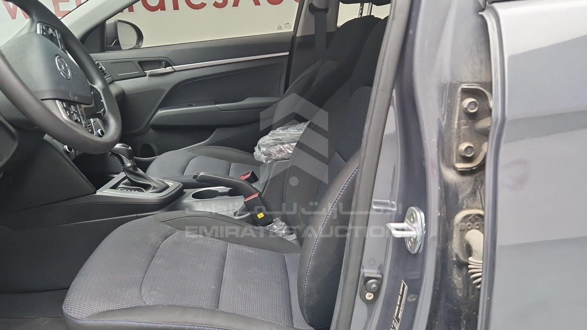 2017 HYUNDAI ELANTRA VIN: KMHD741FXHU202688