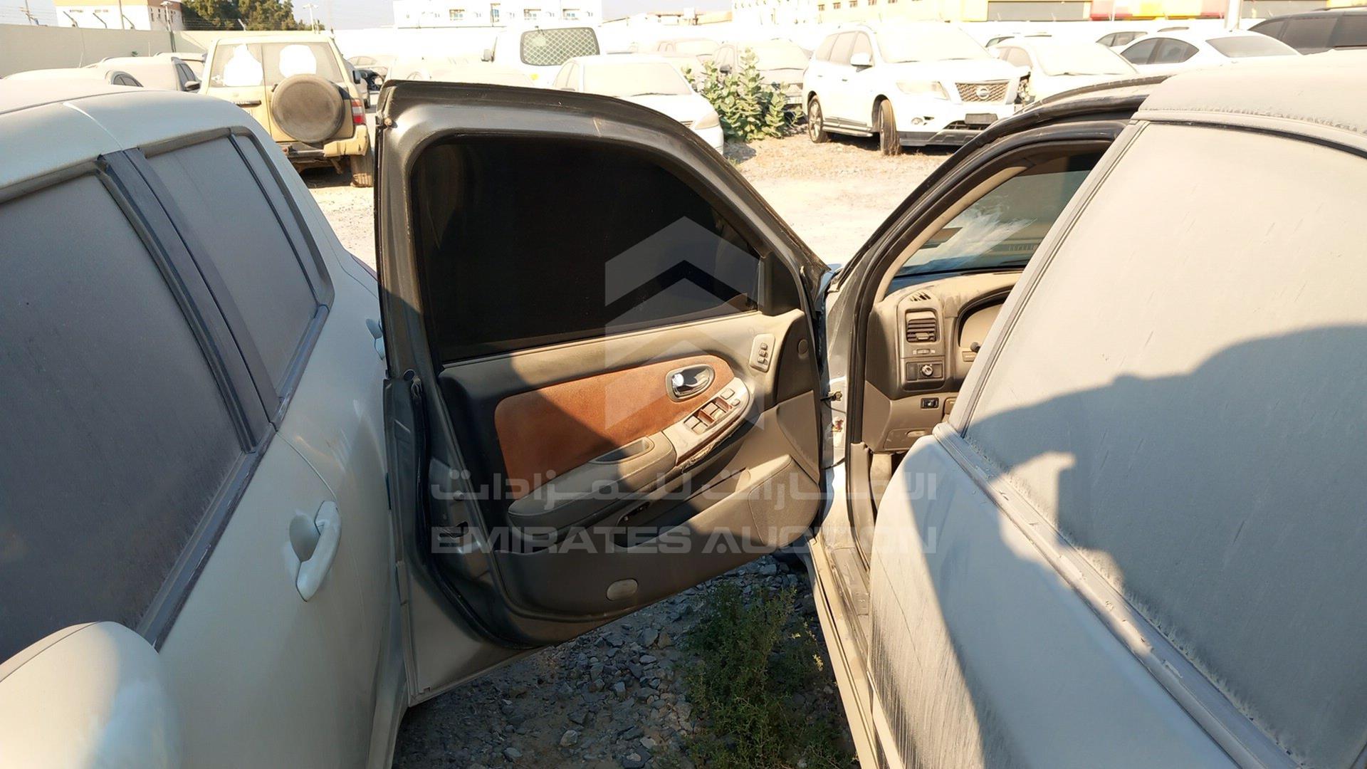 2001 INFINITI I 30 VIN: JNKCA31A41T009852