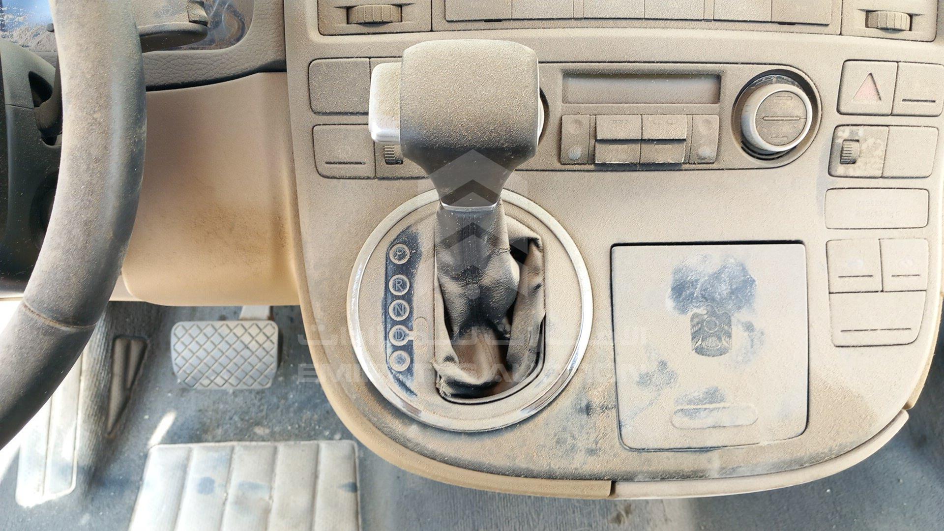 2007 VOLKSWAGEN MULTIVAN VIN: WV2LAF7H77H088177